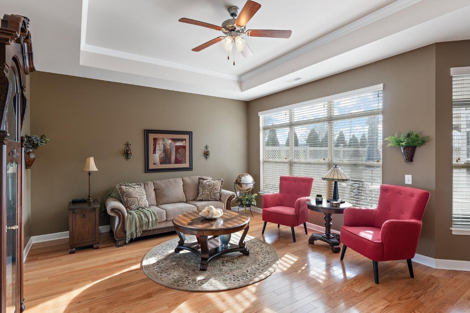 2806 Rustic Crooked Circle