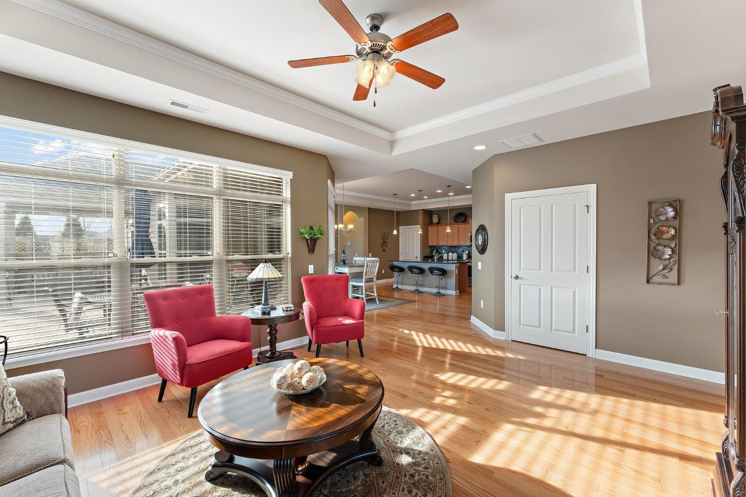 2806 Rustic Crooked Circle