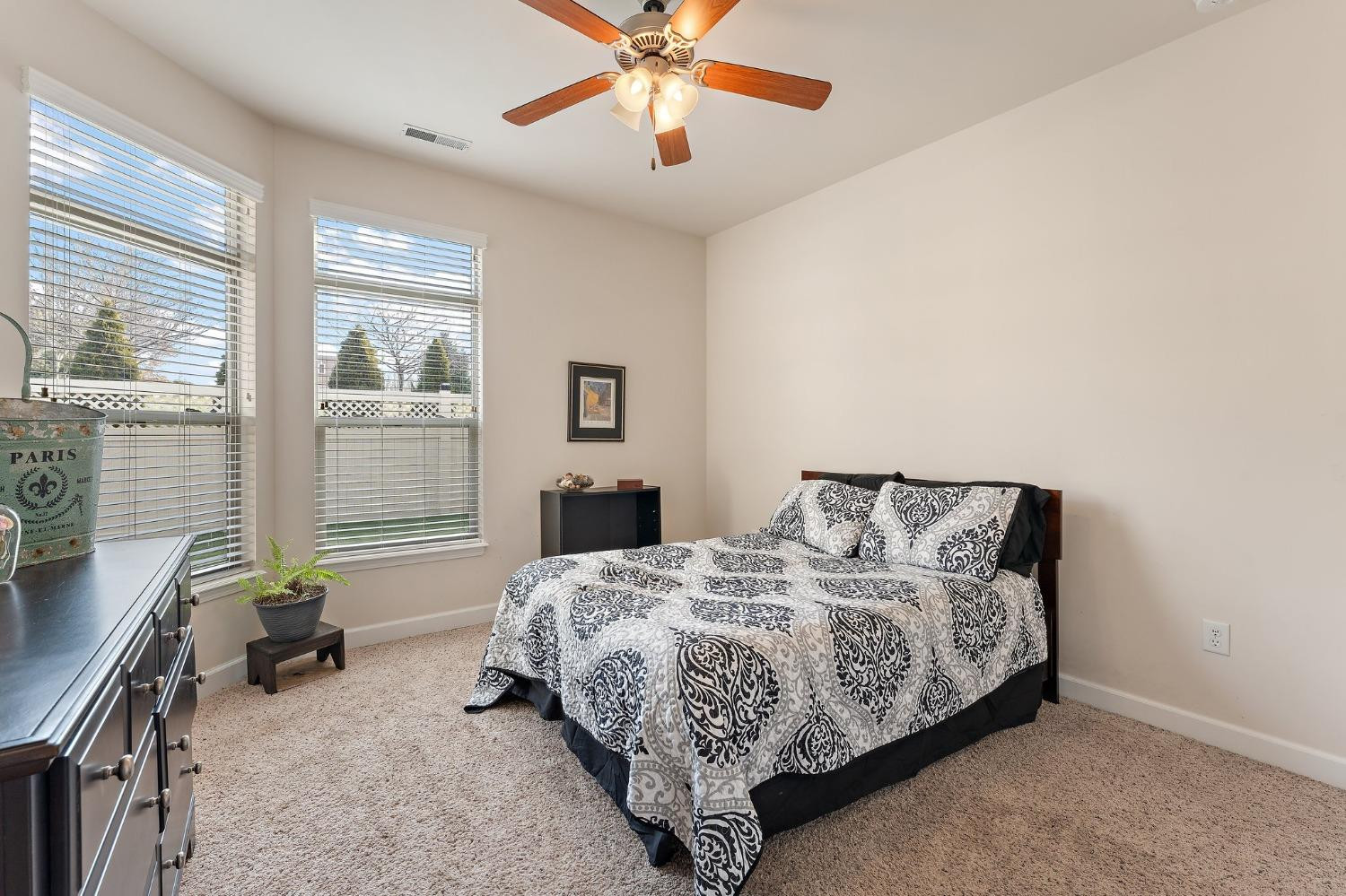 2806 Rustic Crooked Circle