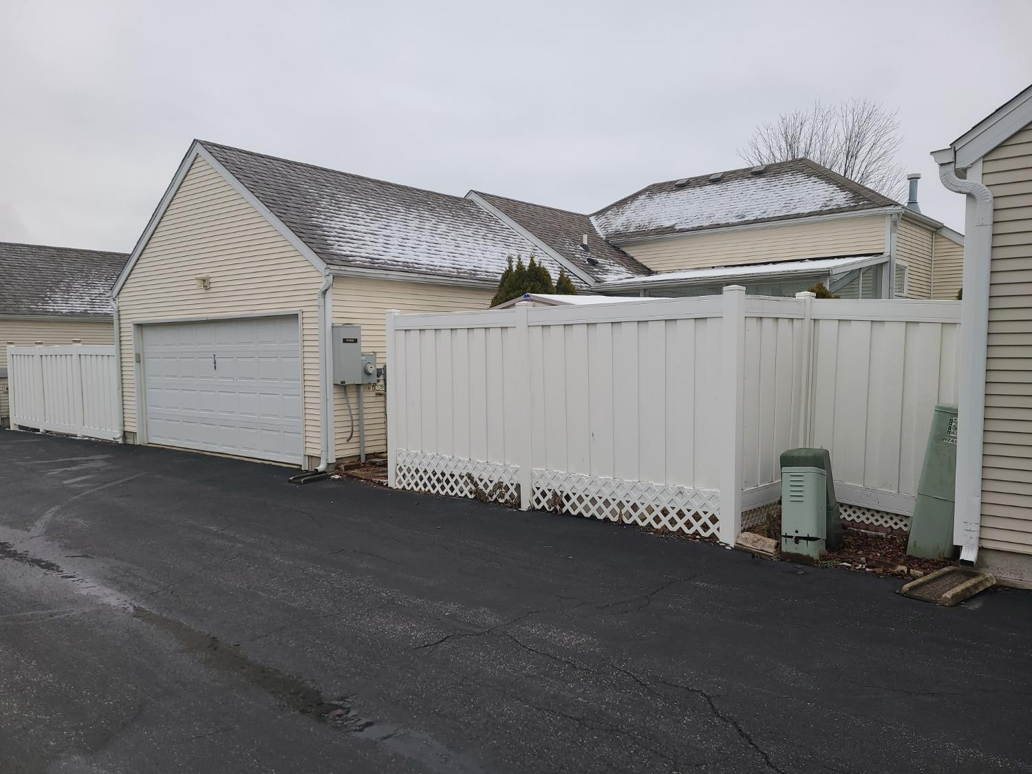 749 Meadowbrook Drive