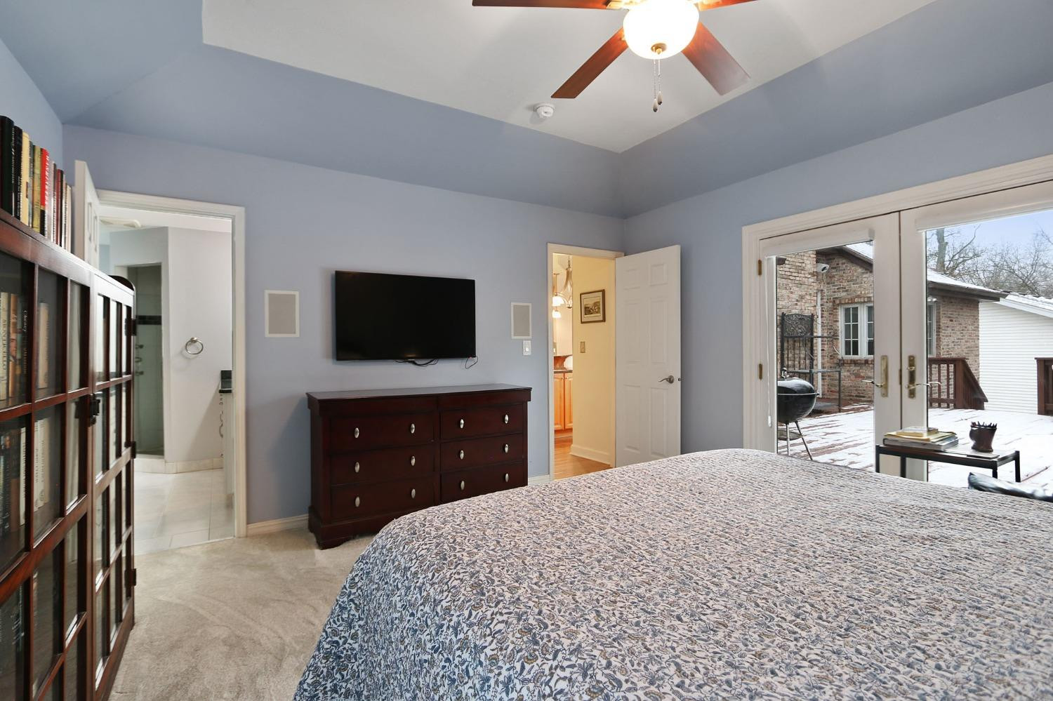 7517 Foxwood Drive