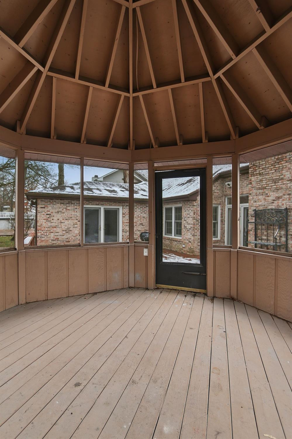 7517 Foxwood Drive