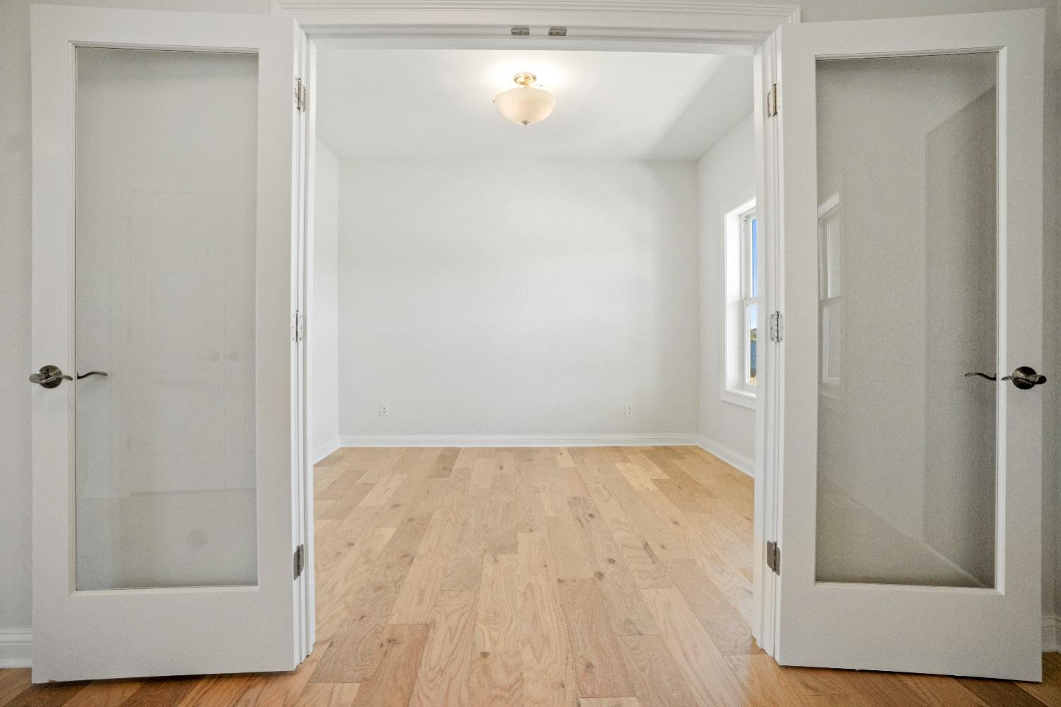 13567 Lakeside Boulevard