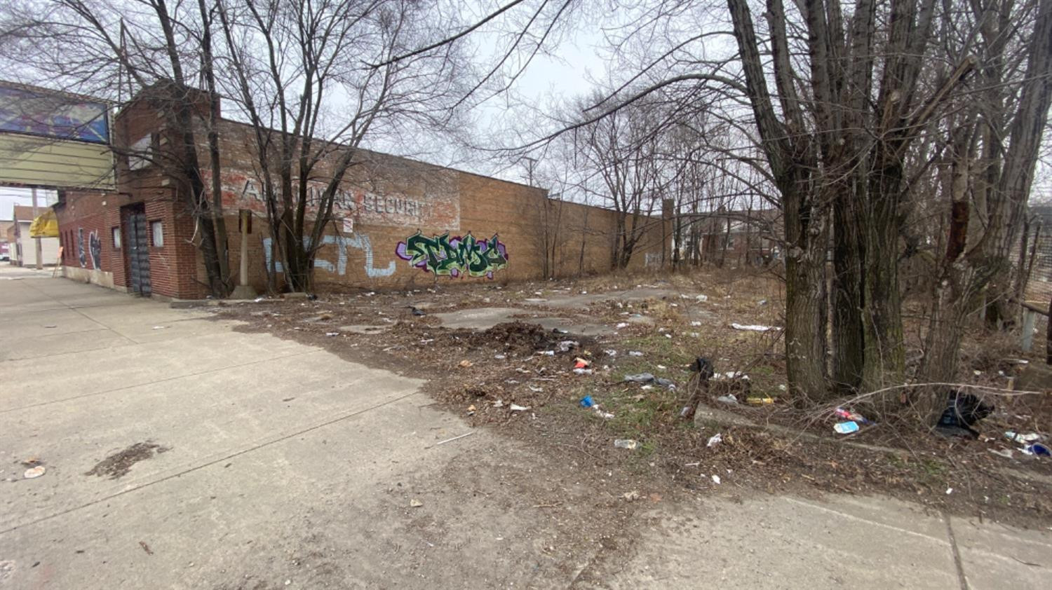 3901 Broadway