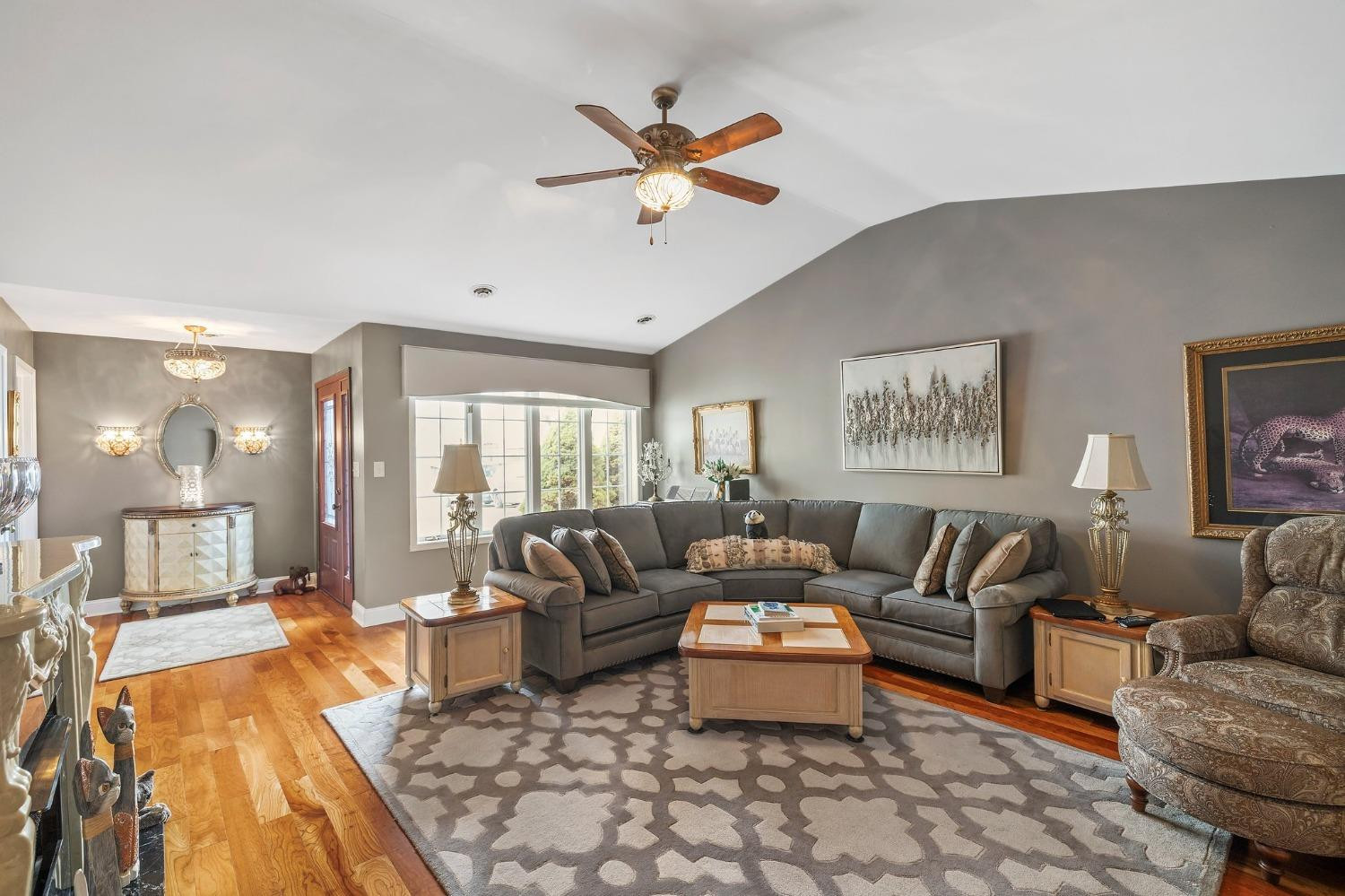 935 Blue Jay Way