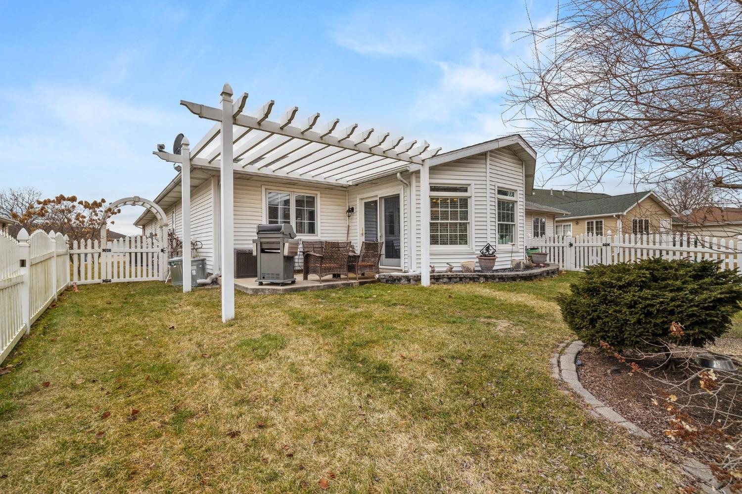 935 Blue Jay Way