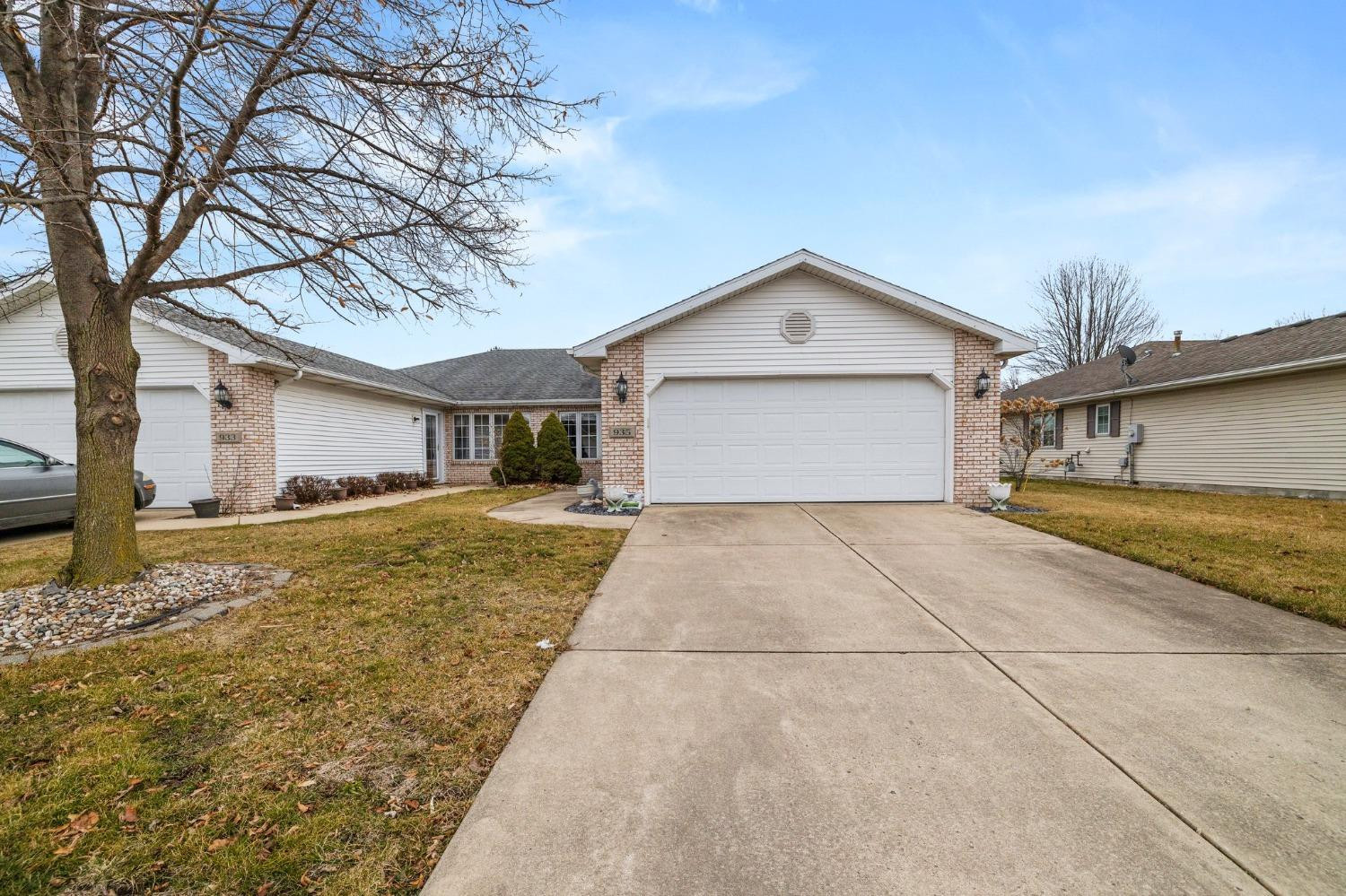 935 Blue Jay Way