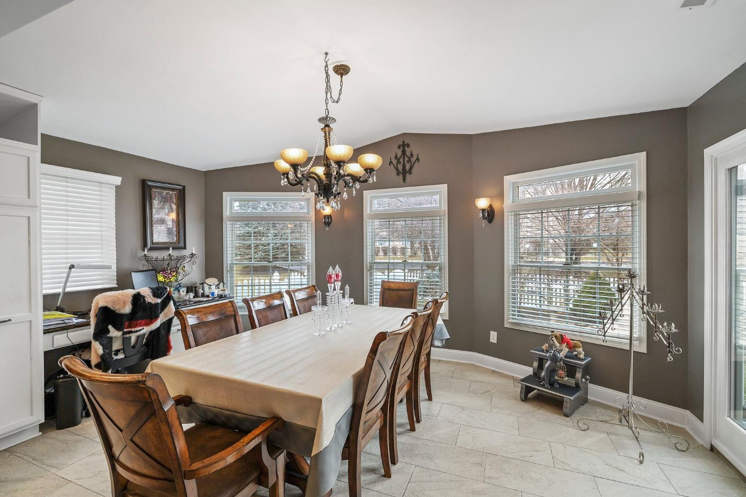 935 Blue Jay Way