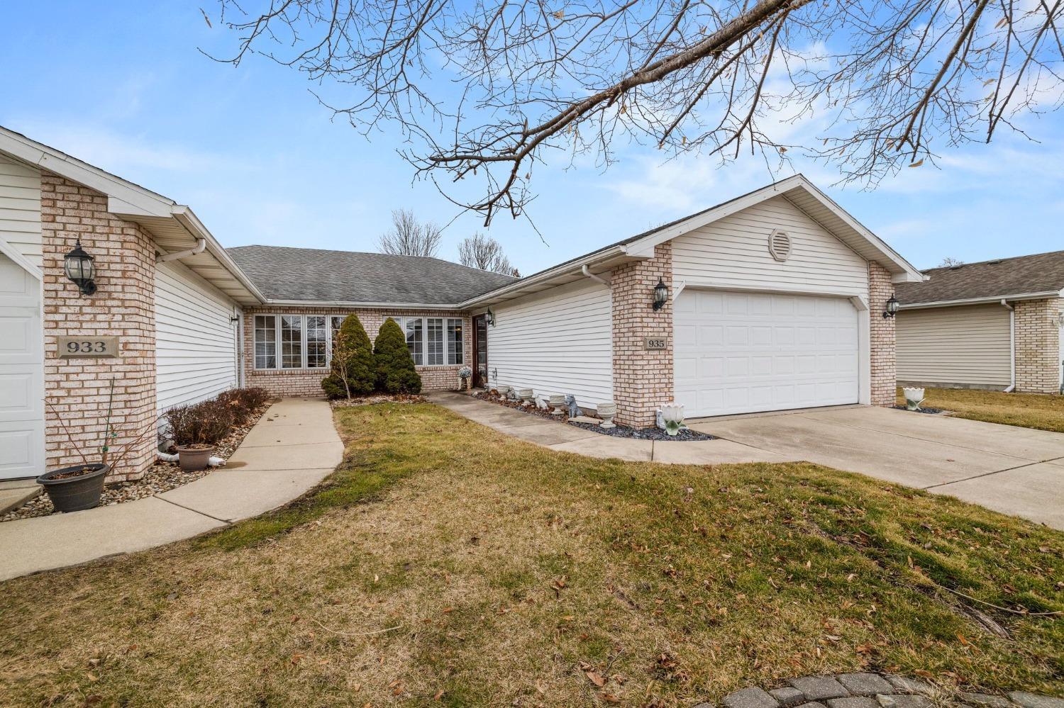 935 Blue Jay Way