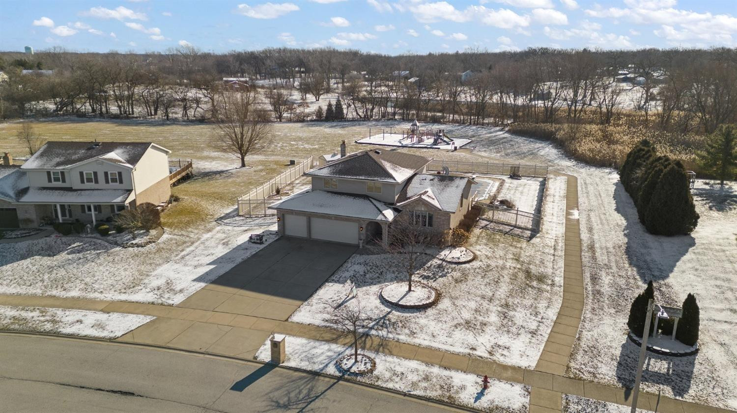 8325 Lantern View Lane