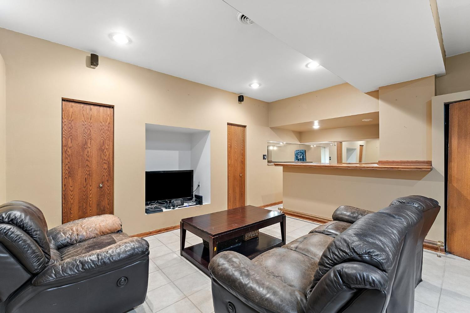 8325 Lantern View Lane
