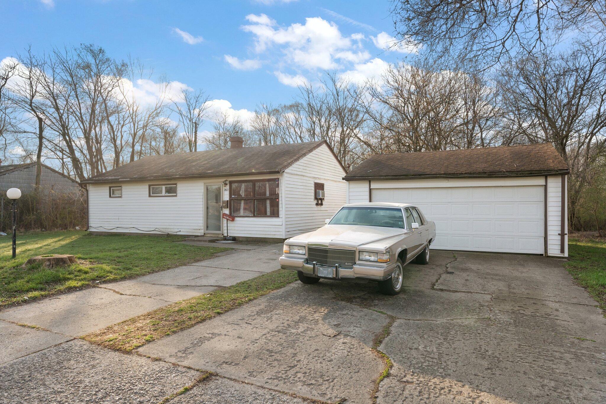 2601 Marshalltown Drive