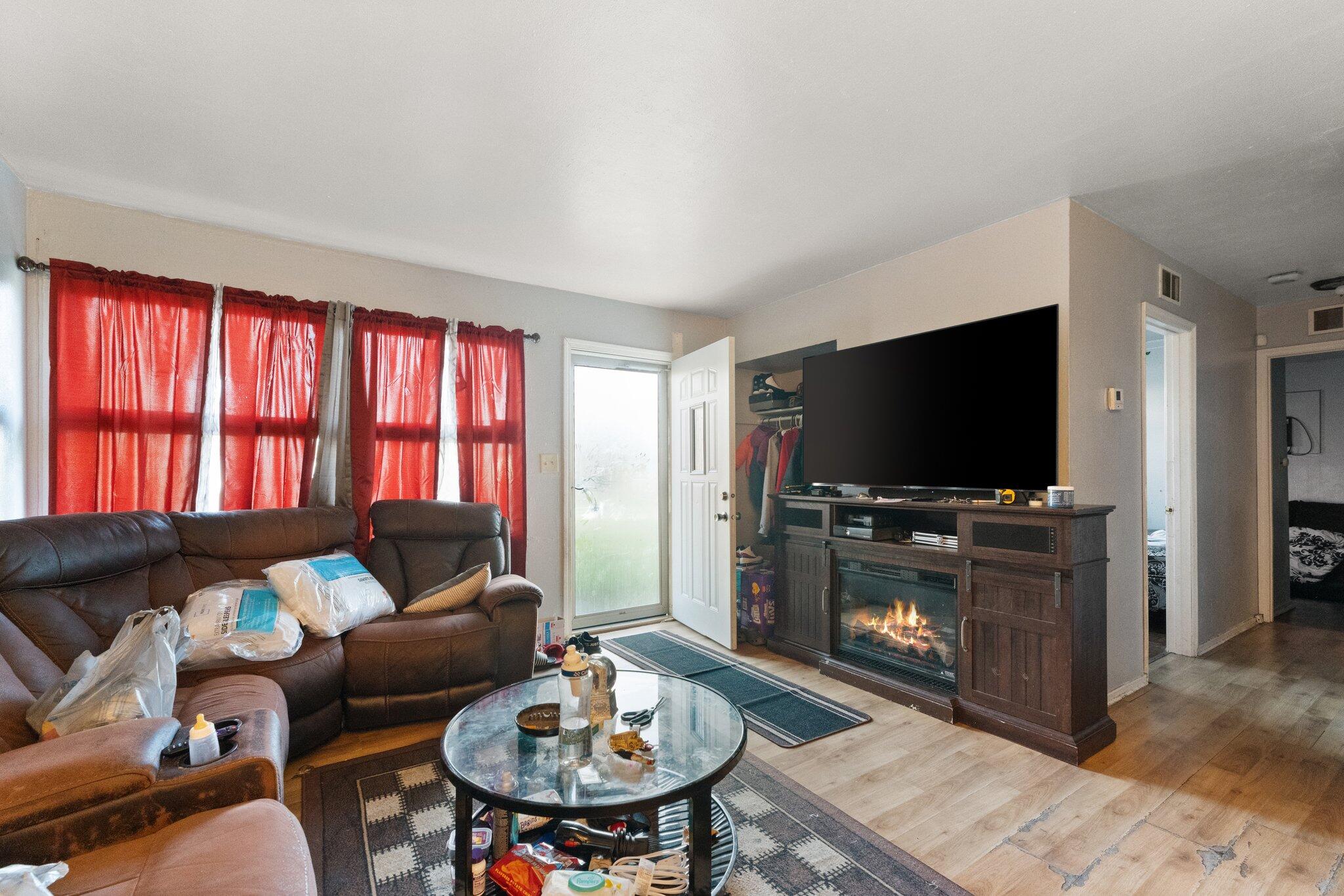 2601 Marshalltown Drive