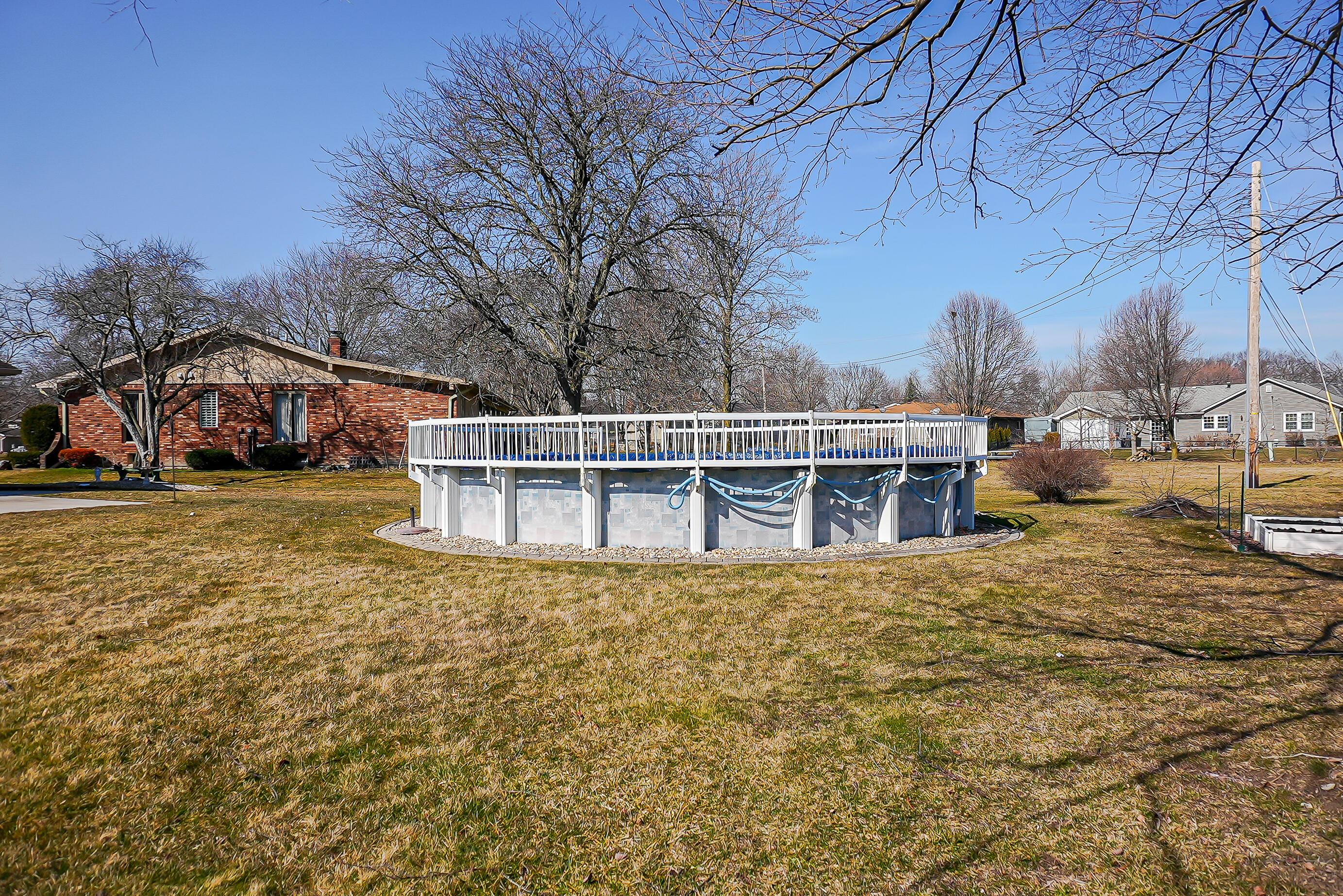 1530 W 4th Place