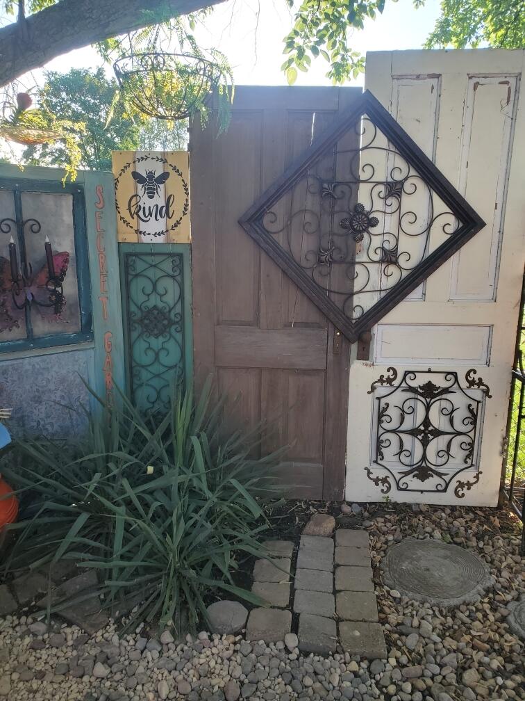 120 Navajo Trail