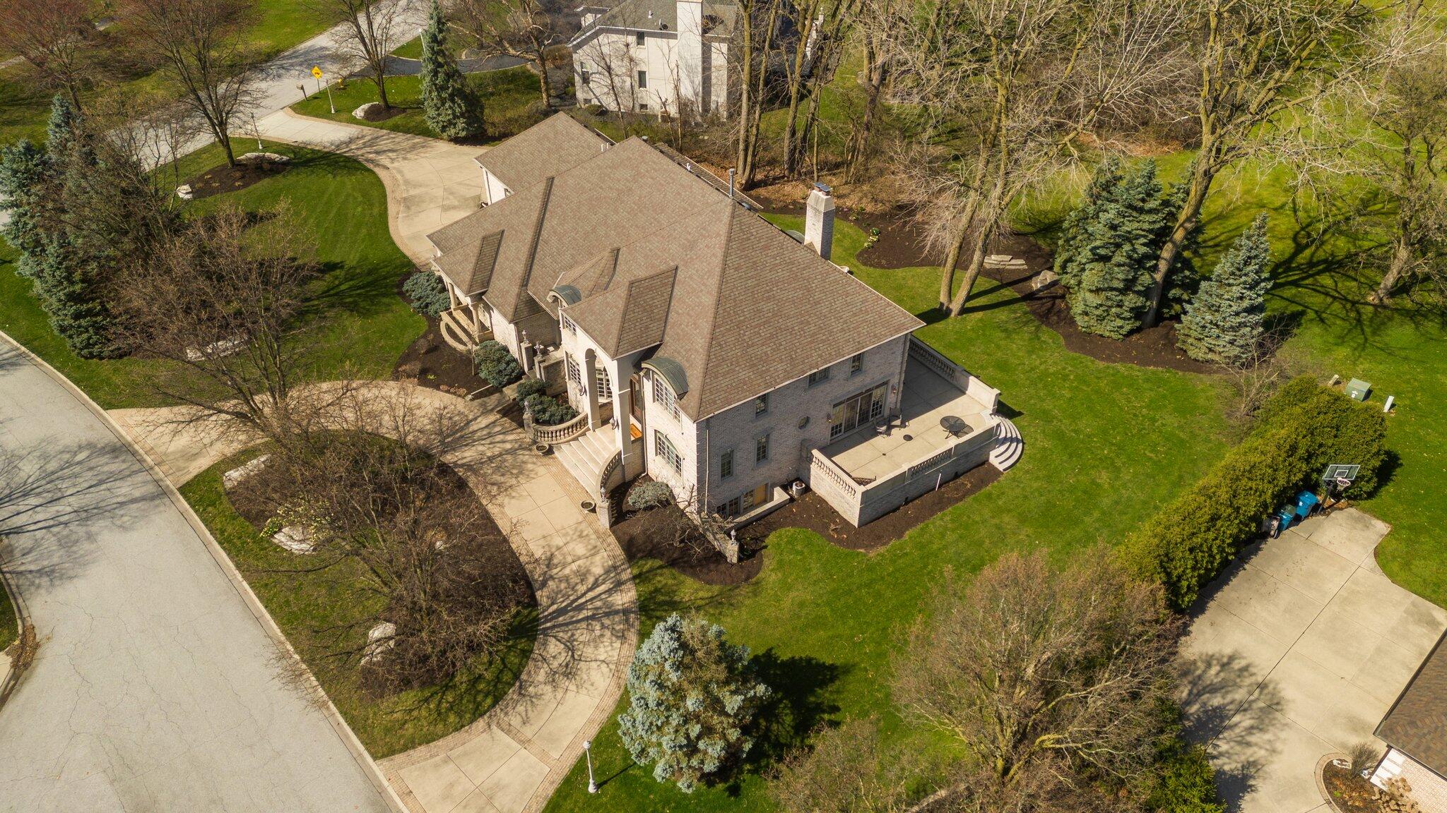 1129 Killarney Drive