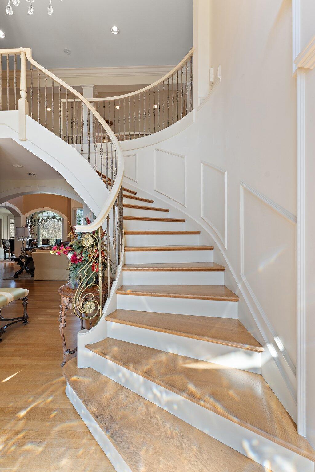 1129 Killarney Drive