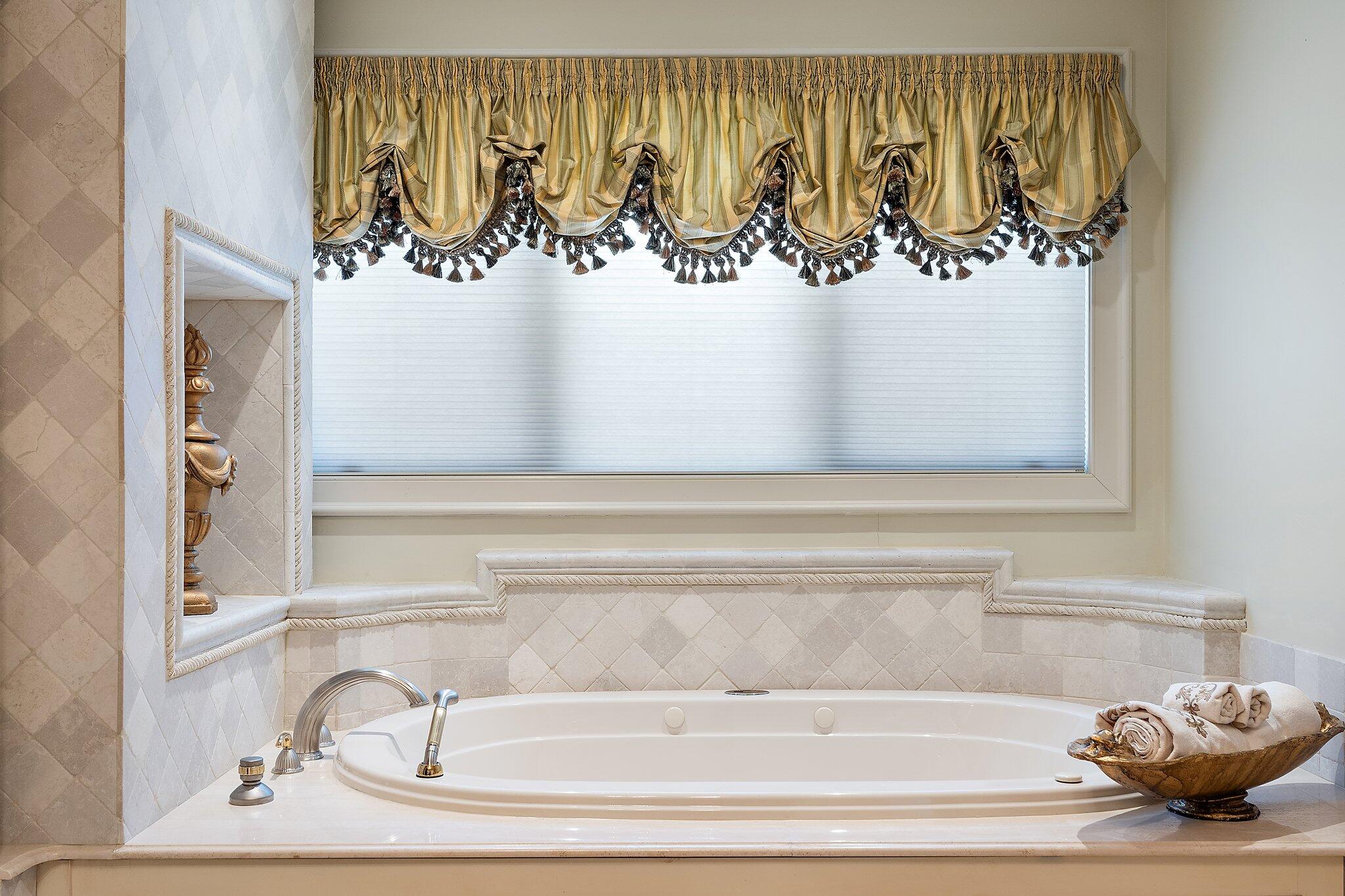 1129 Killarney Drive