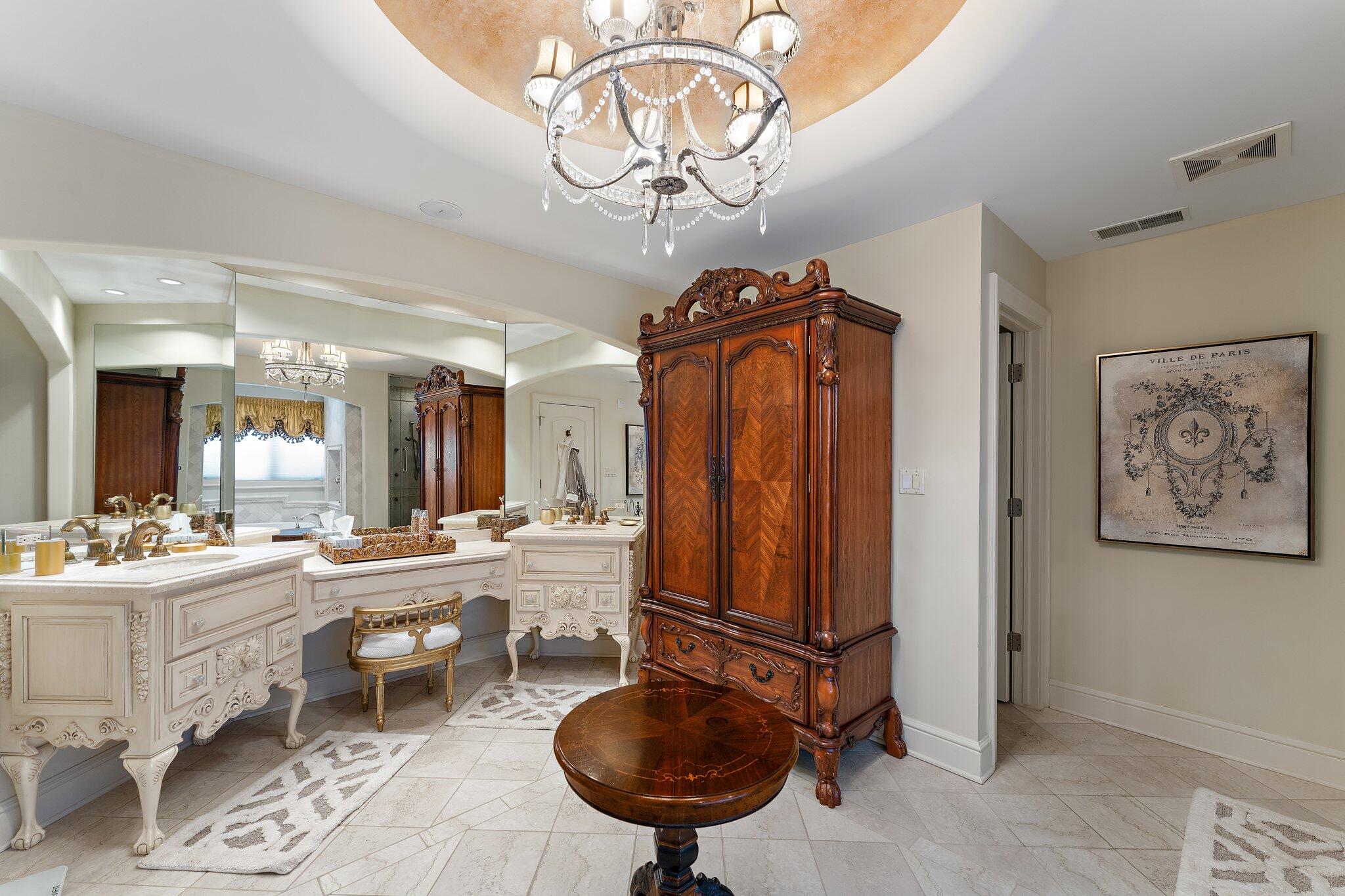 1129 Killarney Drive