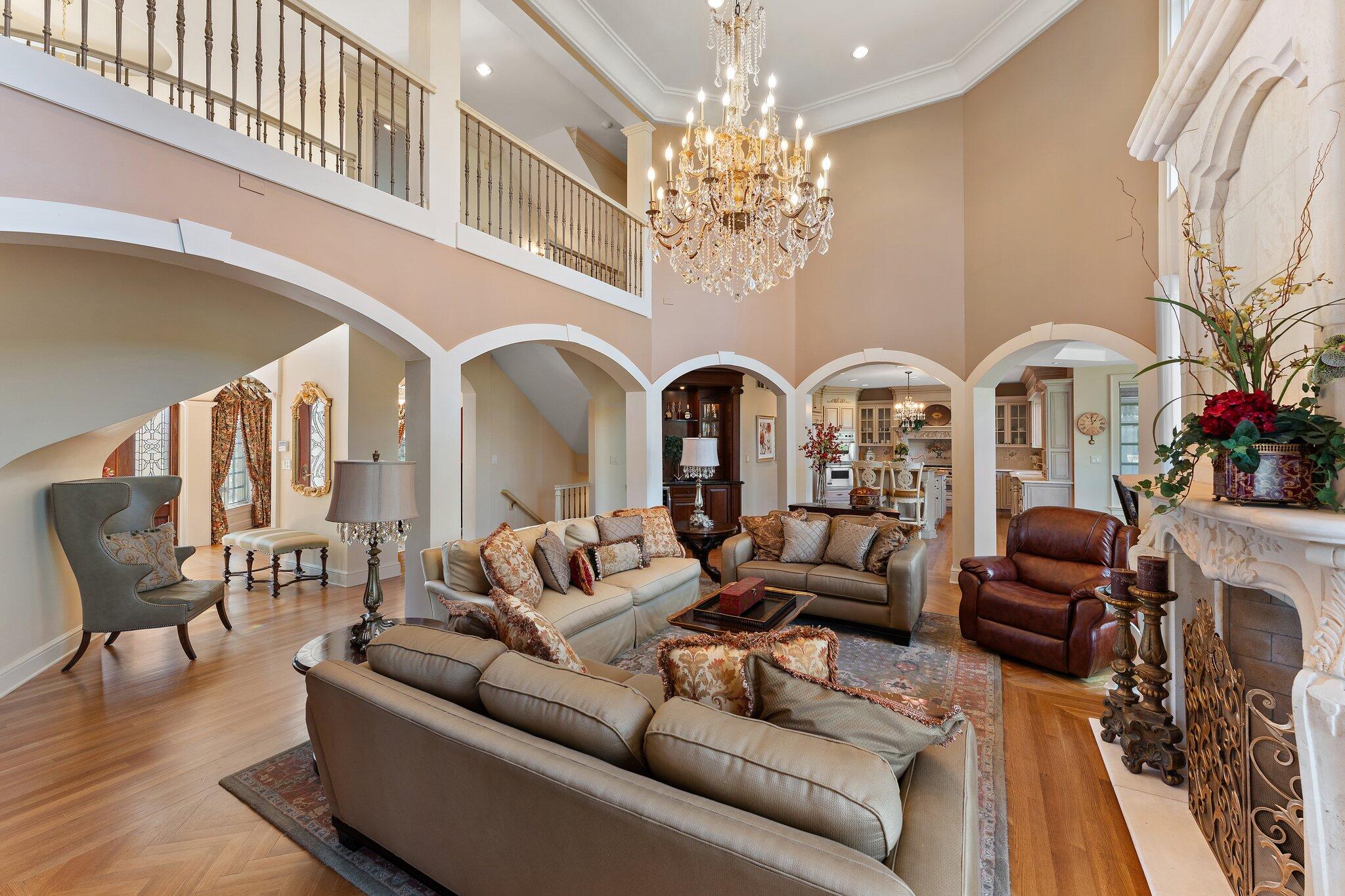 1129 Killarney Drive