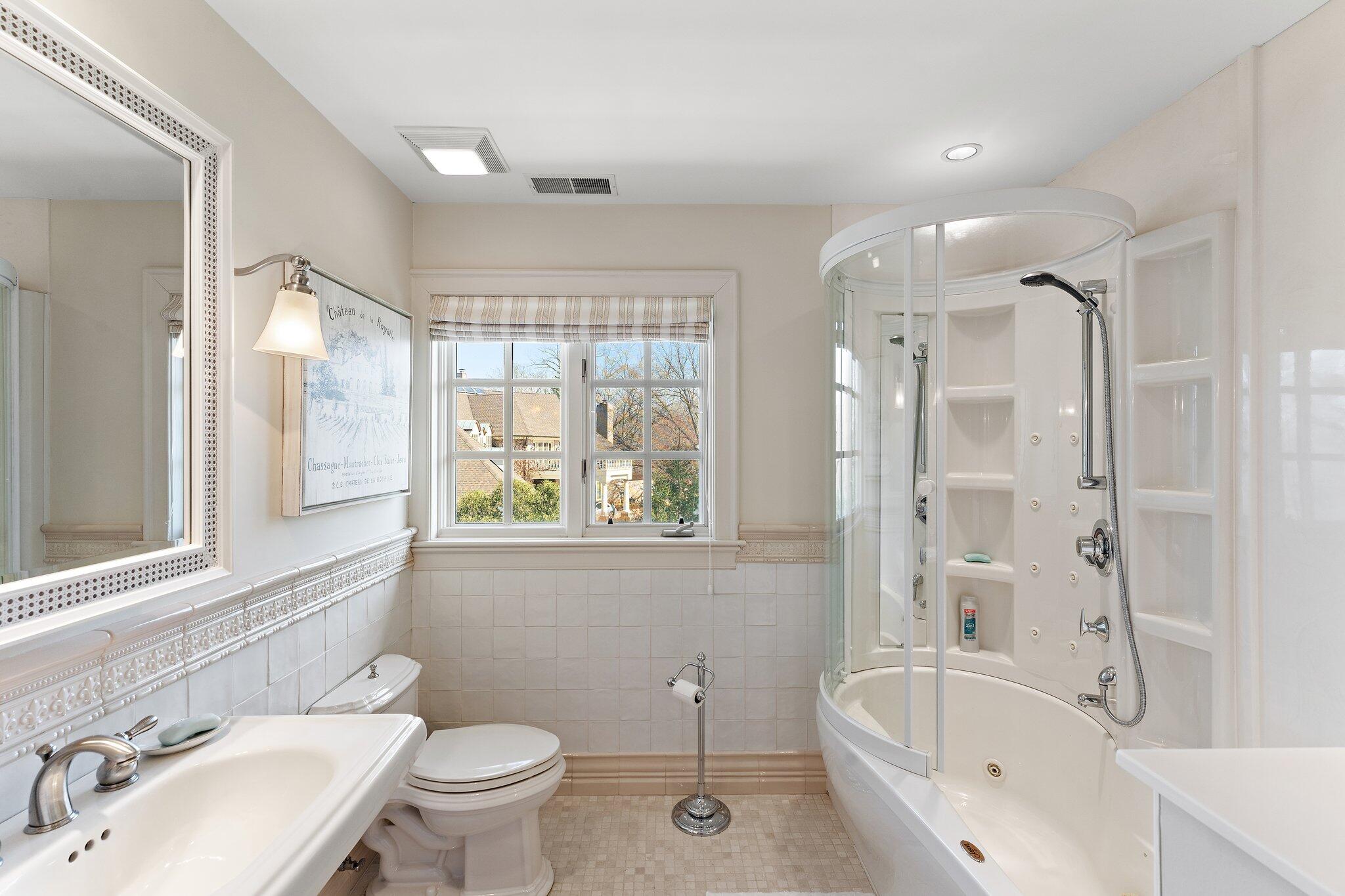 1129 Killarney Drive