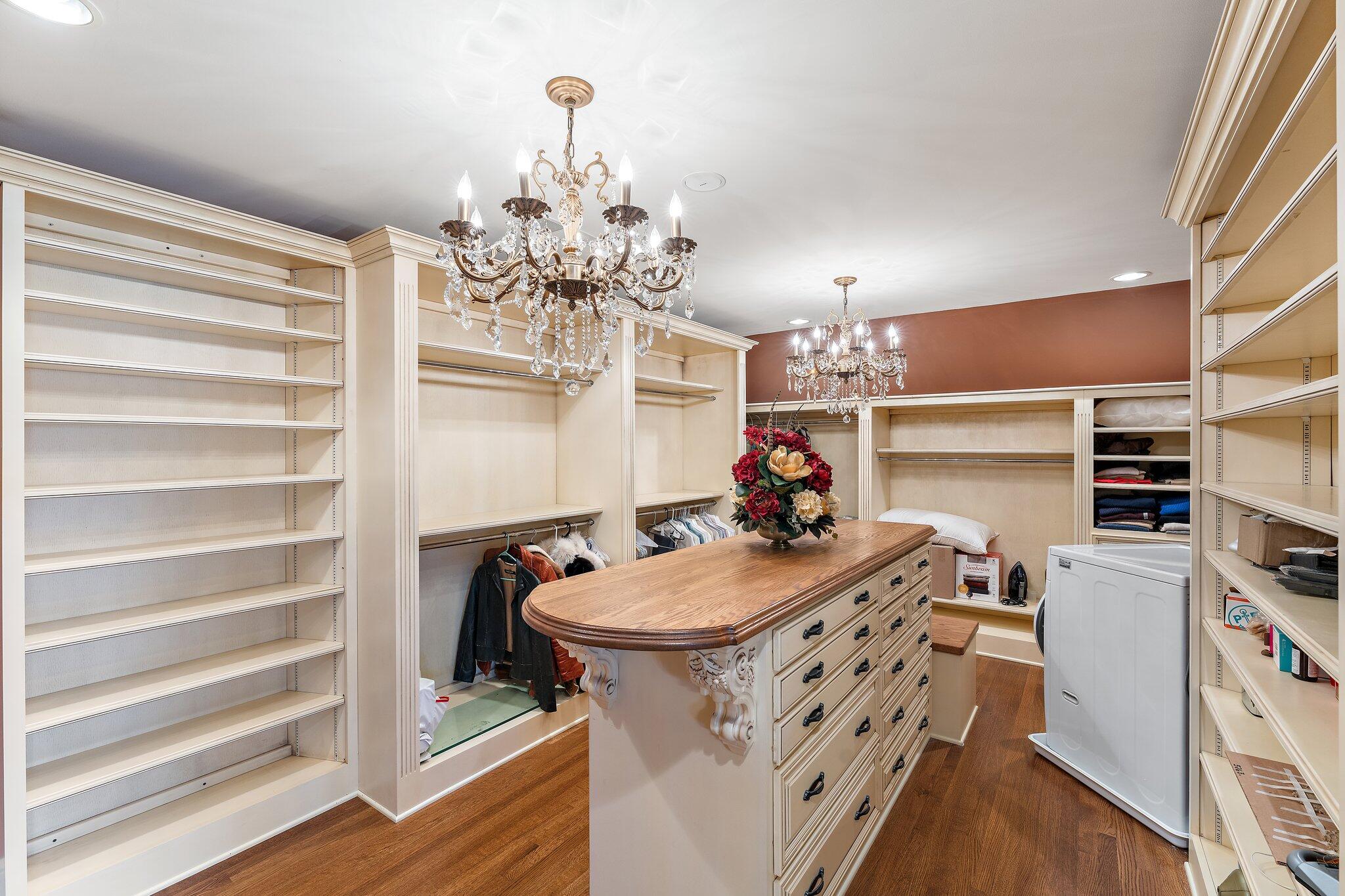 1129 Killarney Drive