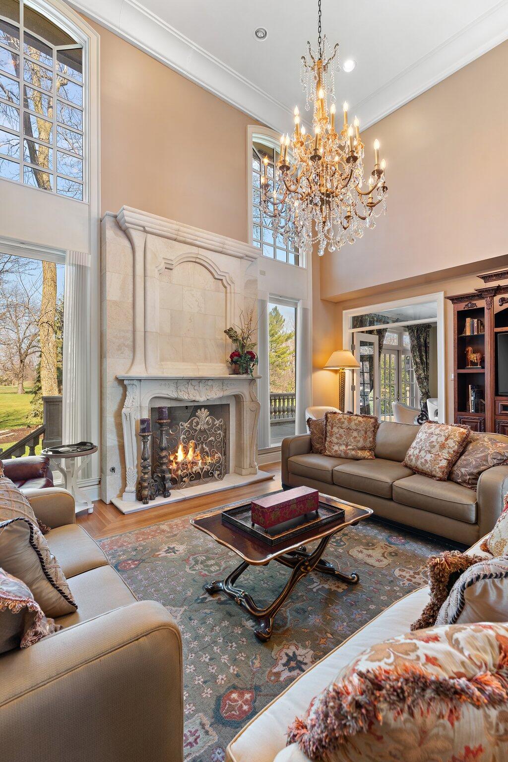 1129 Killarney Drive