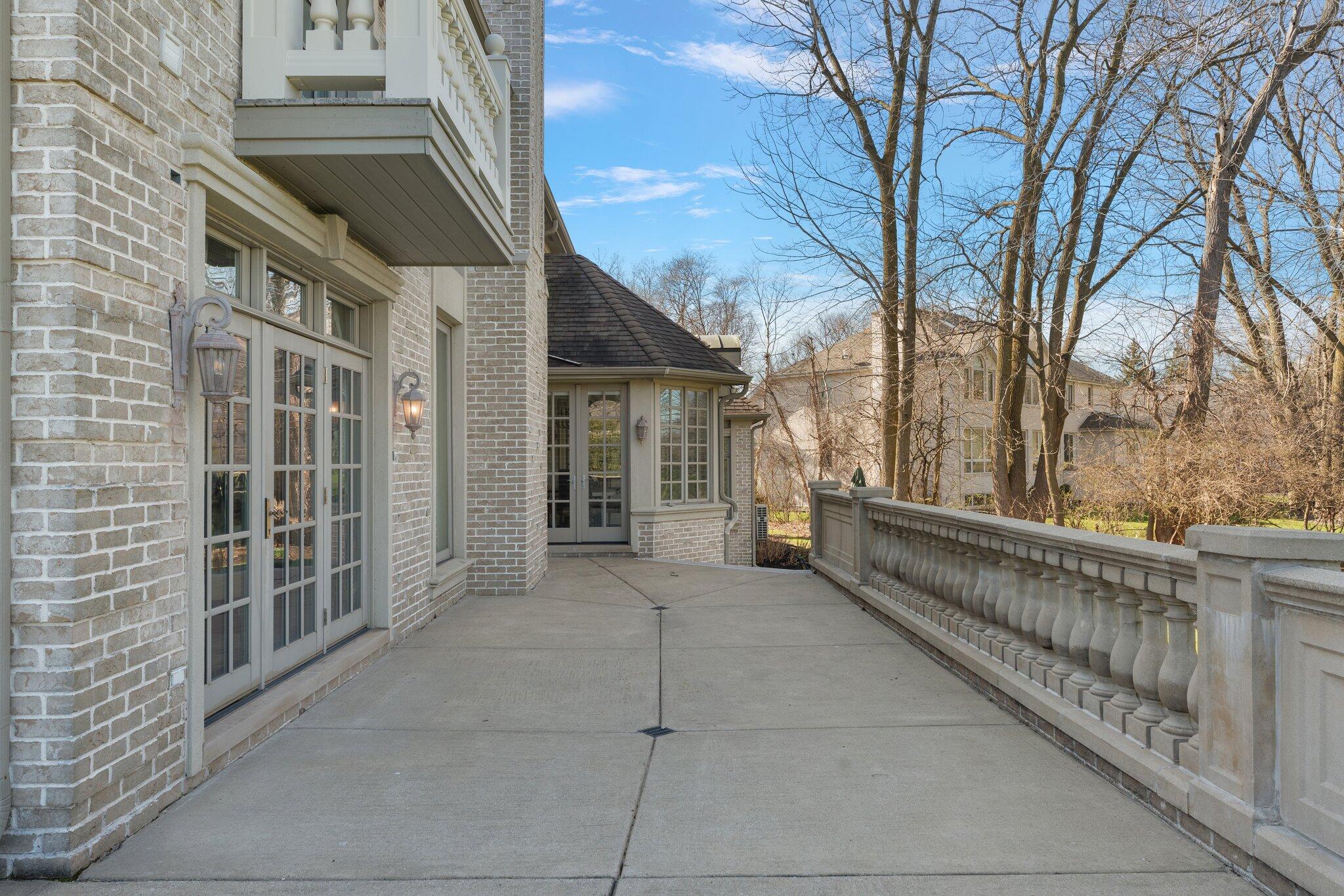 1129 Killarney Drive