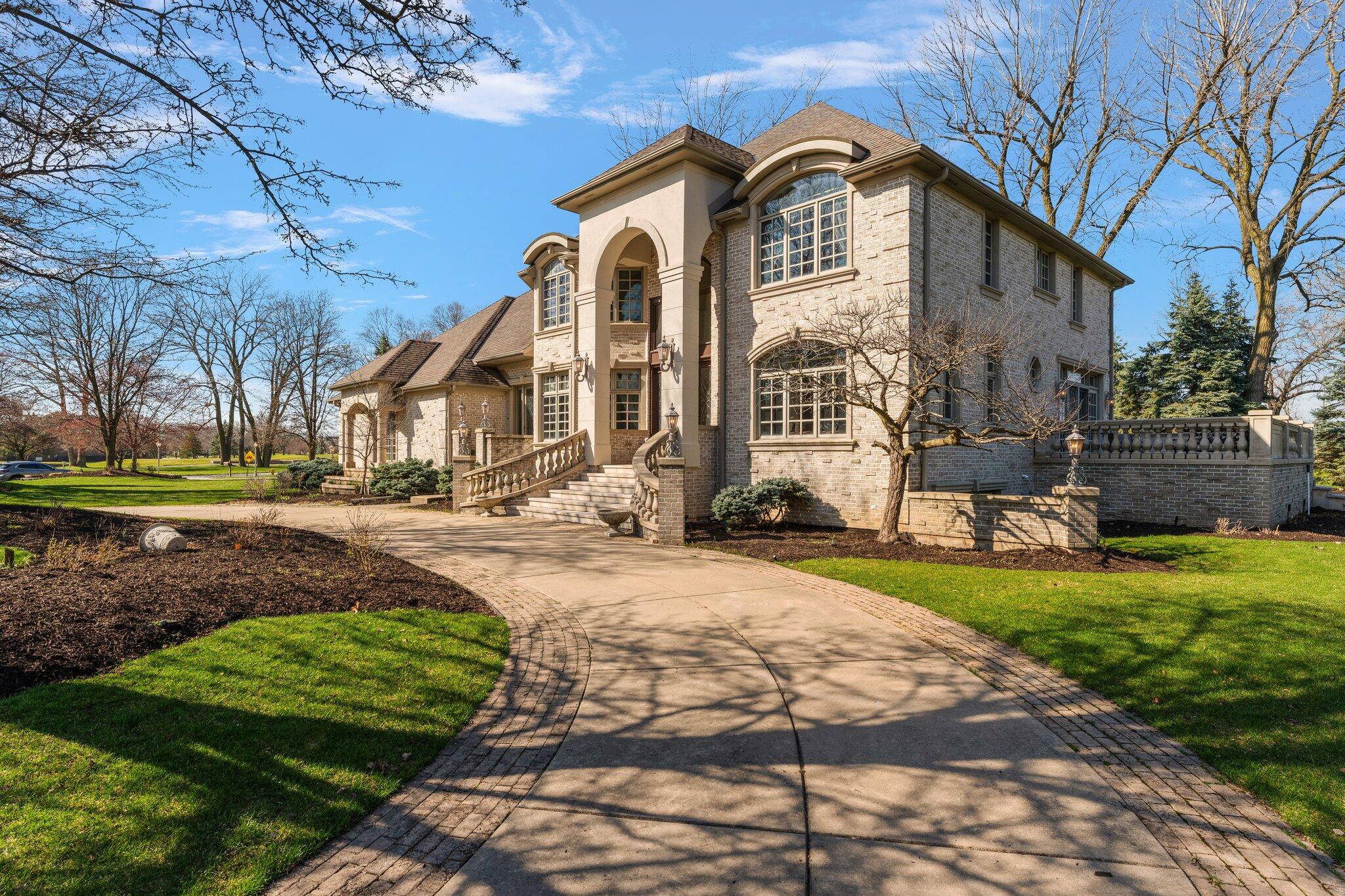 1129 Killarney Drive