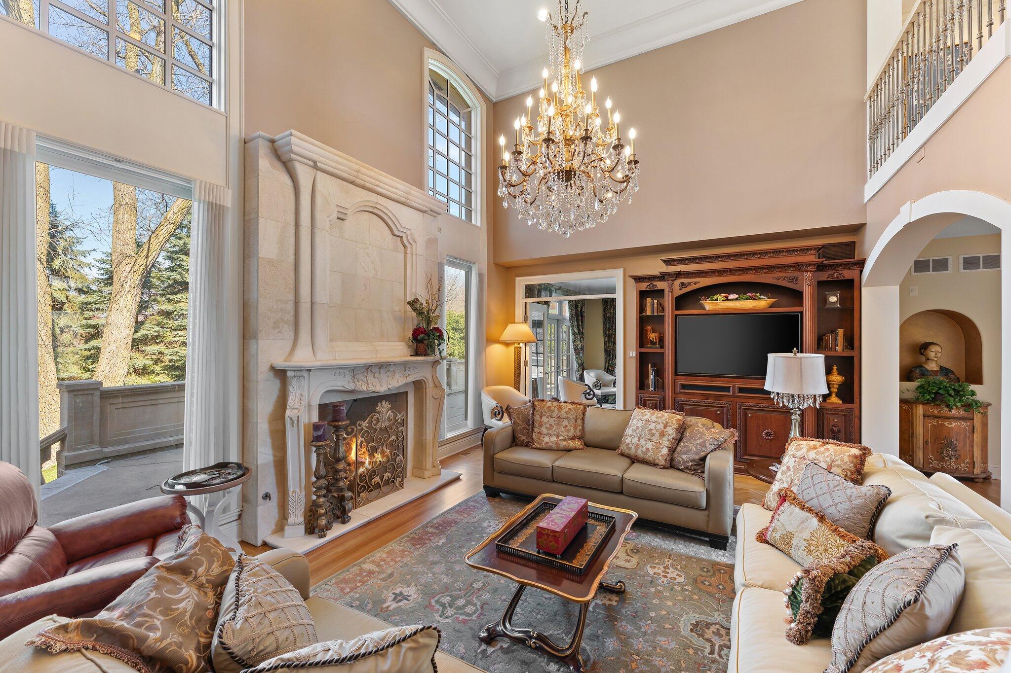 1129 Killarney Drive