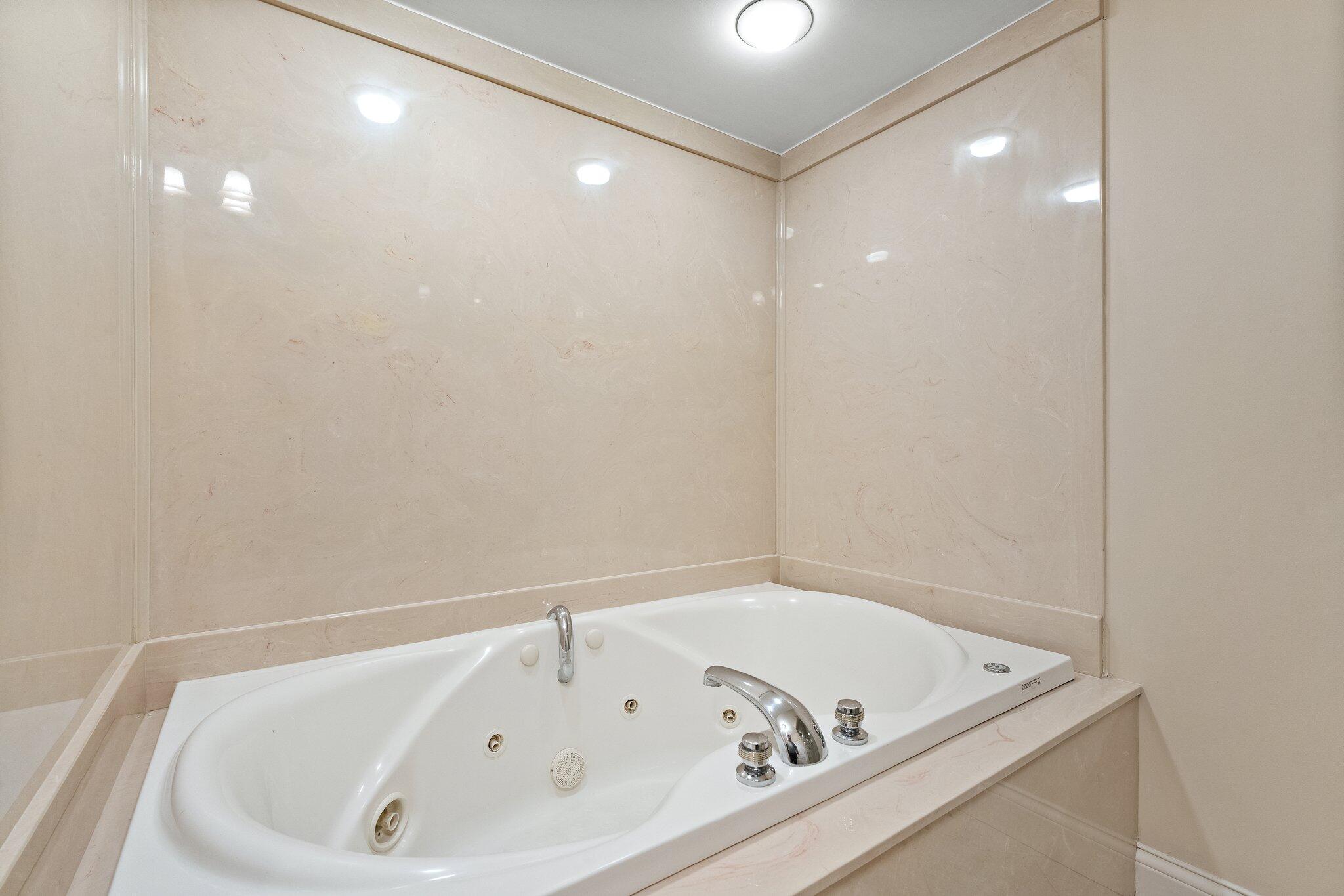 1129 Killarney Drive