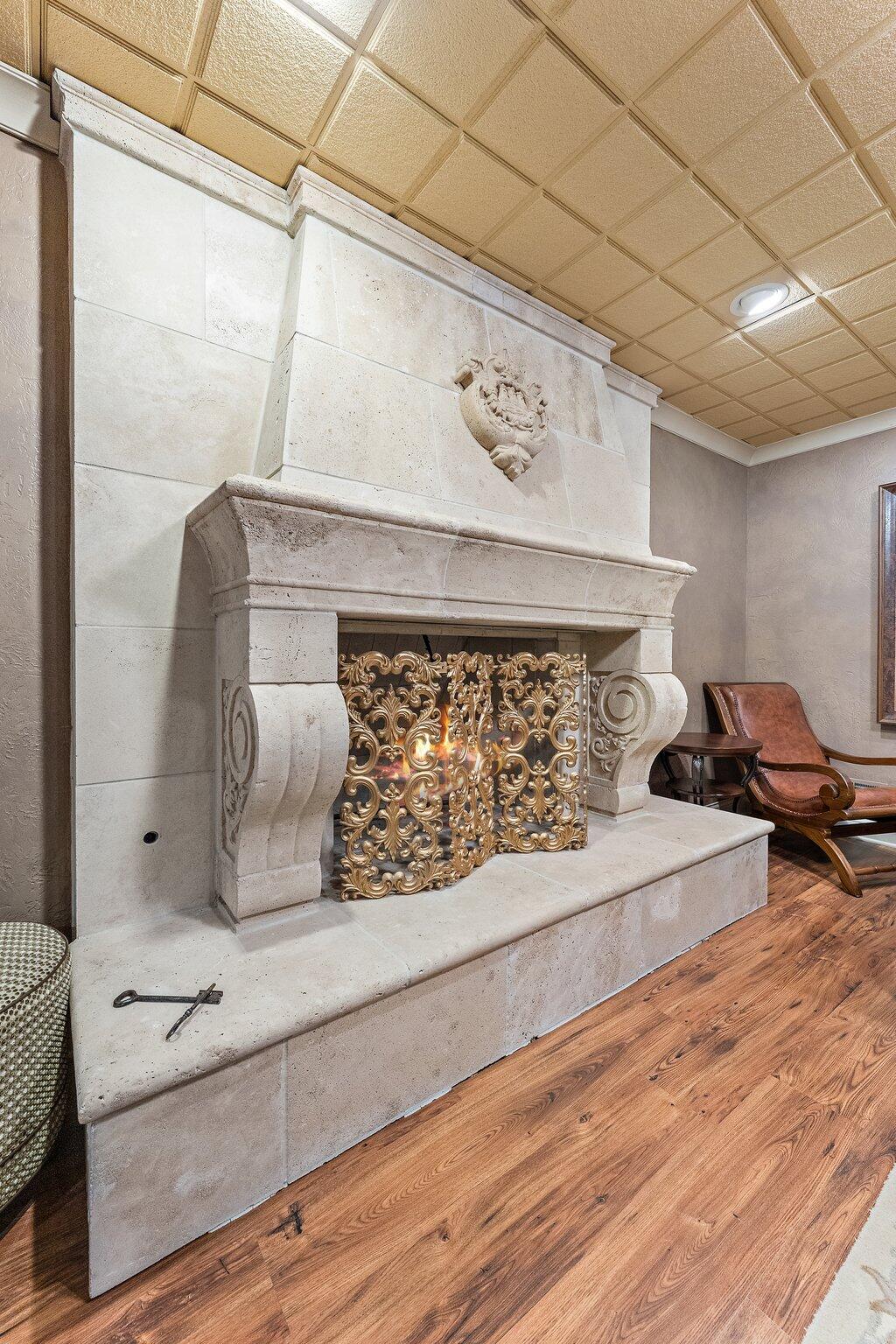 1129 Killarney Drive