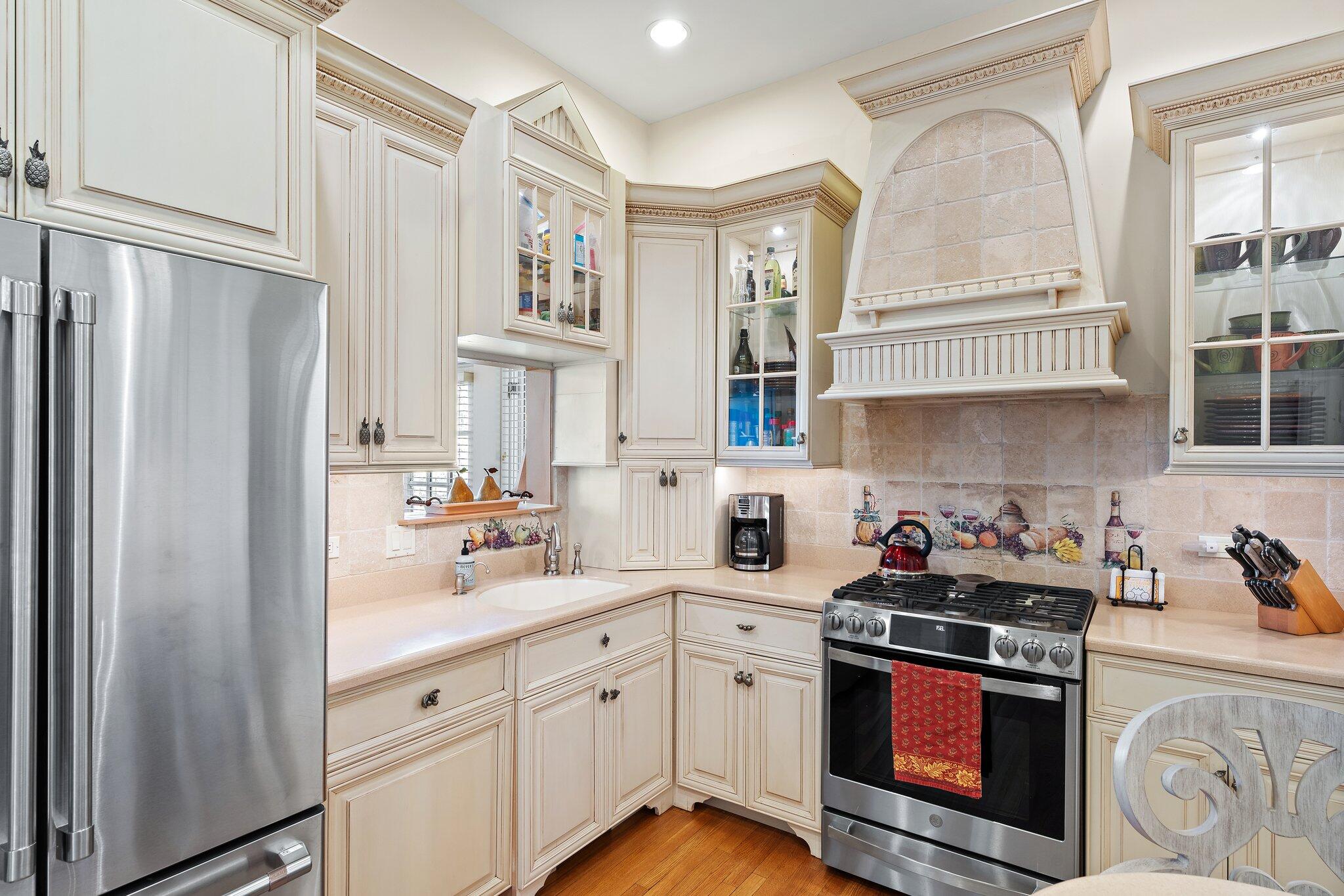 1129 Killarney Drive