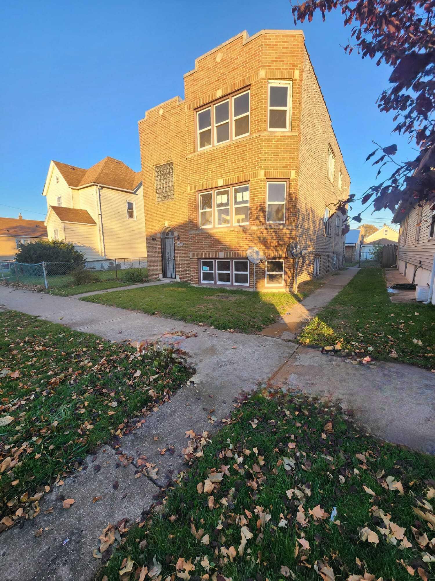 3905 Ivy Street