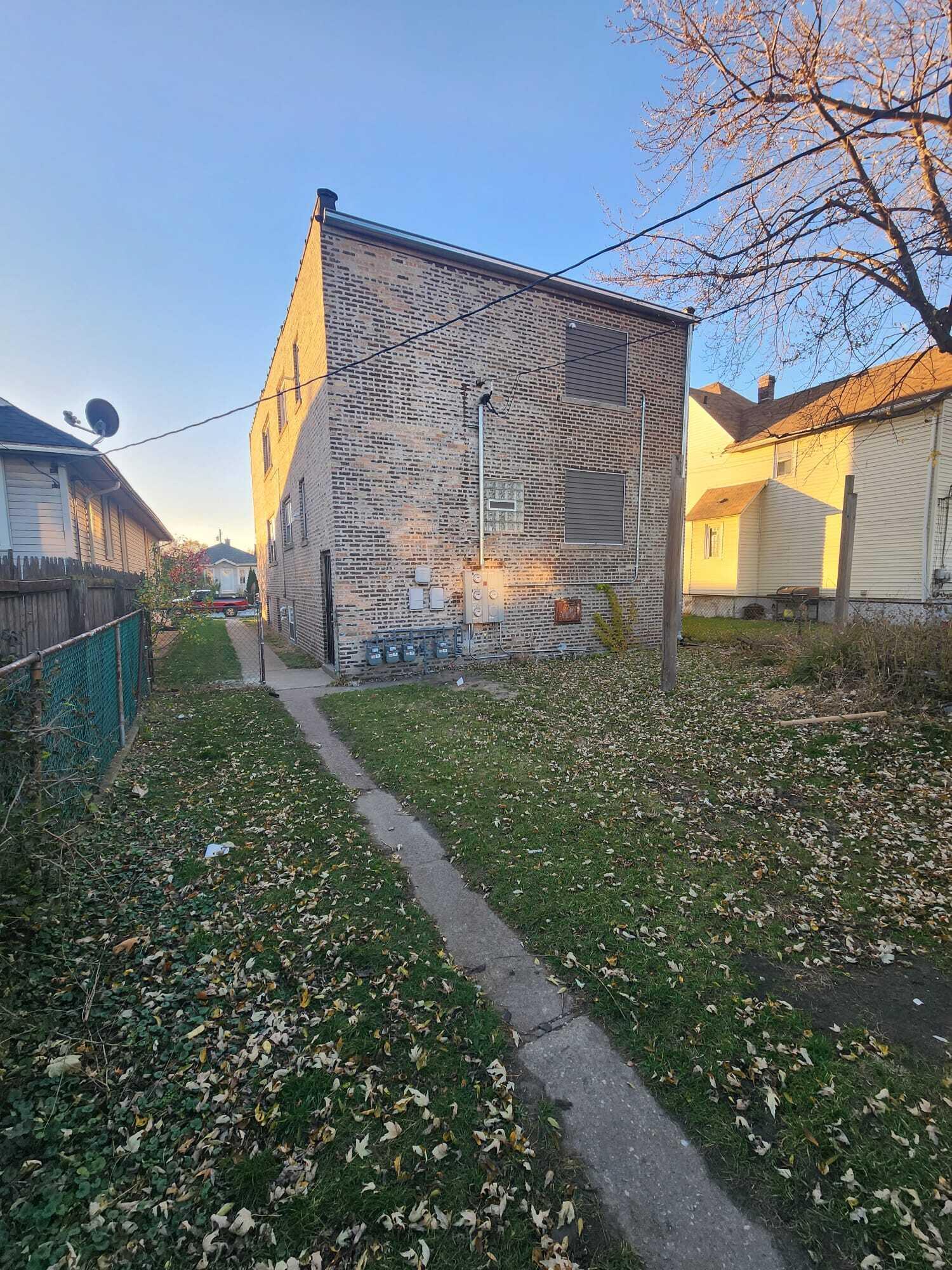 3905 Ivy Street