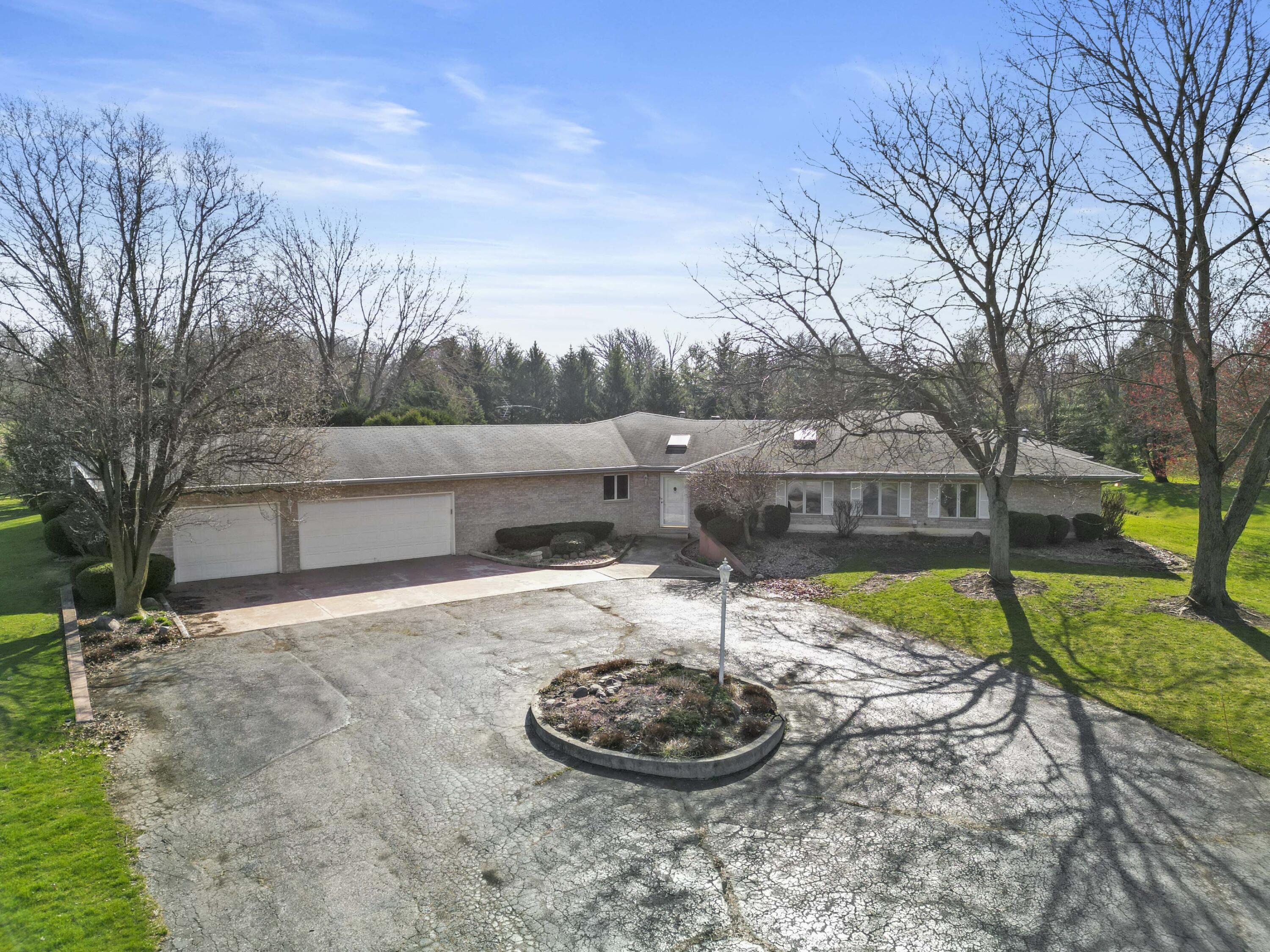 6185 E 107th Place