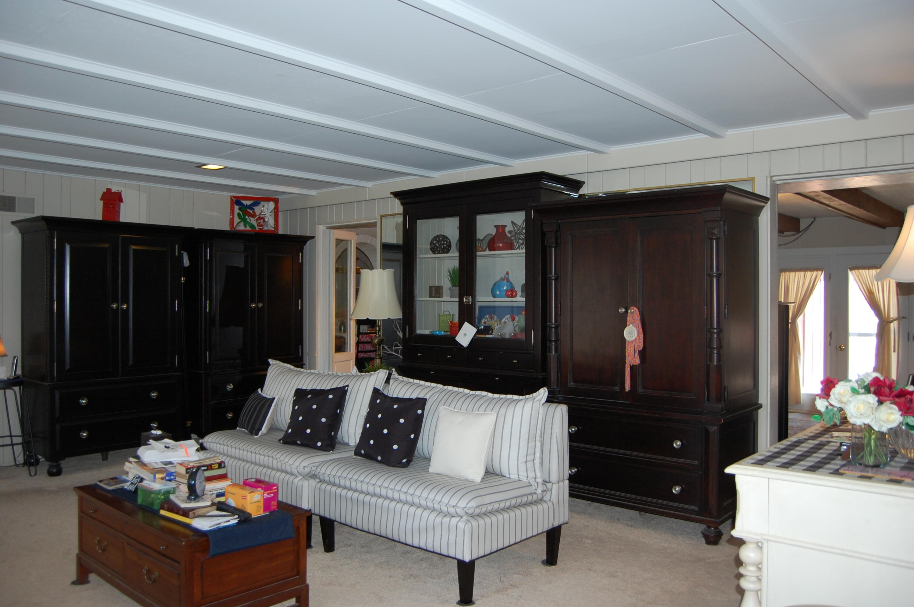 8525 Elmwood Drive