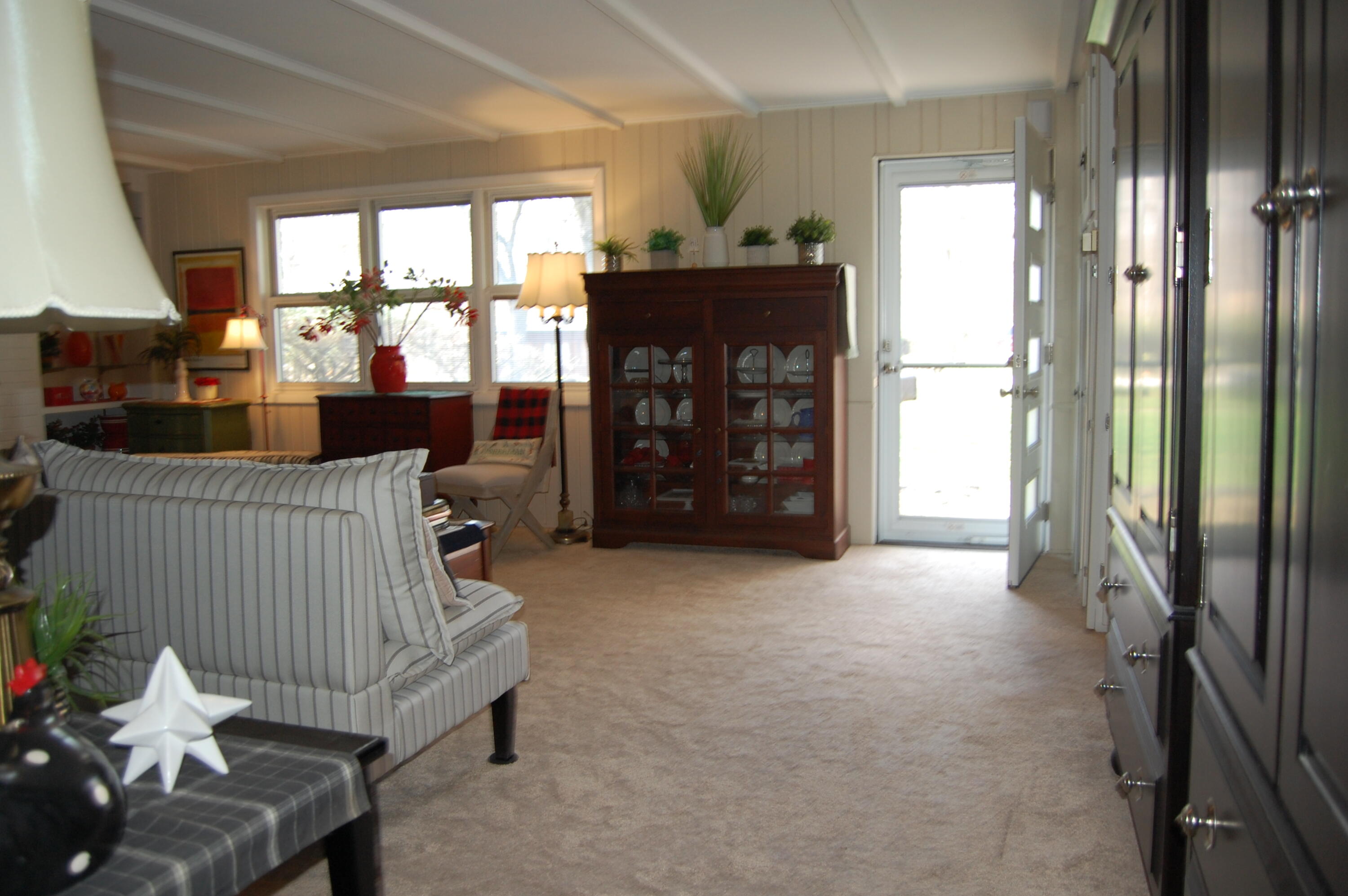 8525 Elmwood Drive