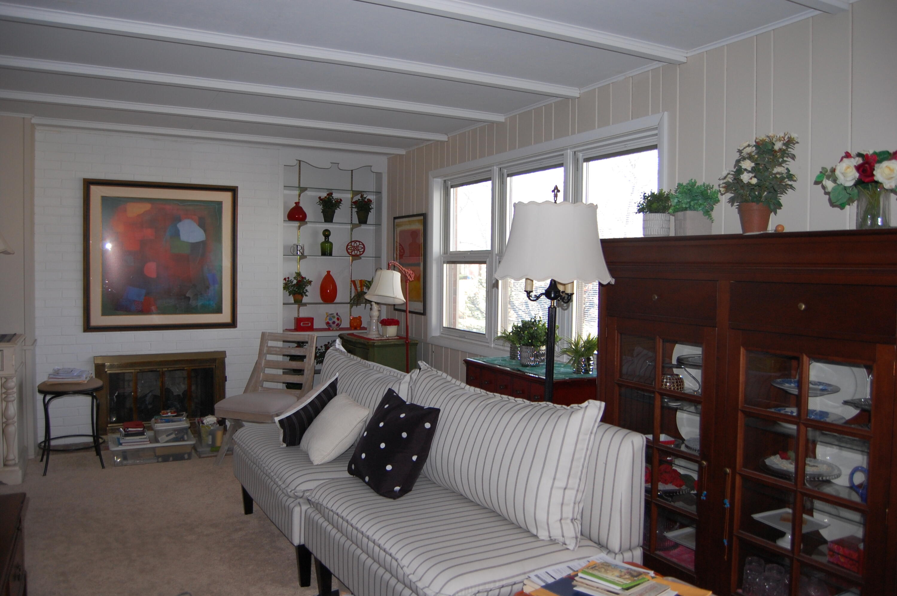 8525 Elmwood Drive
