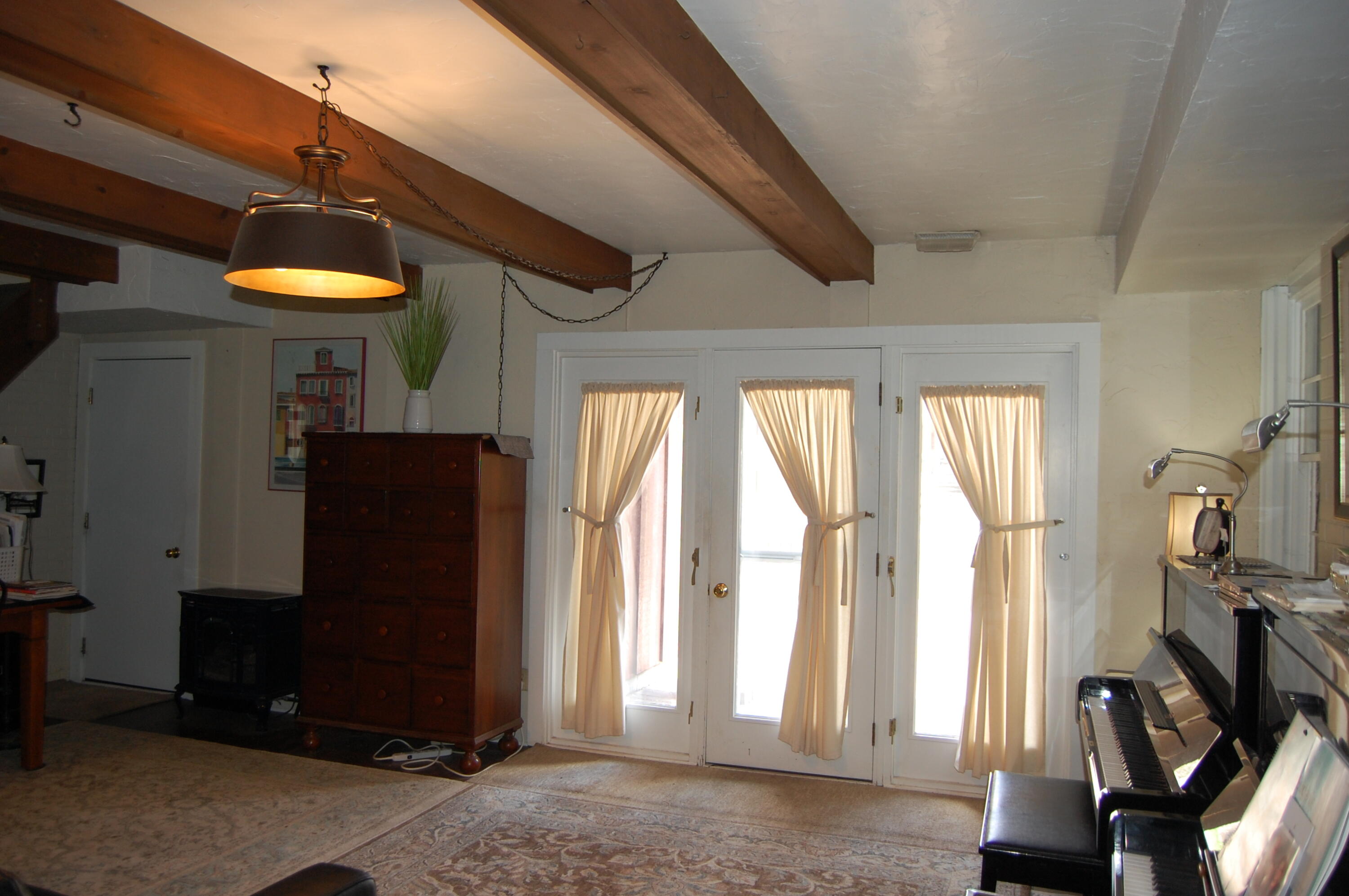 8525 Elmwood Drive