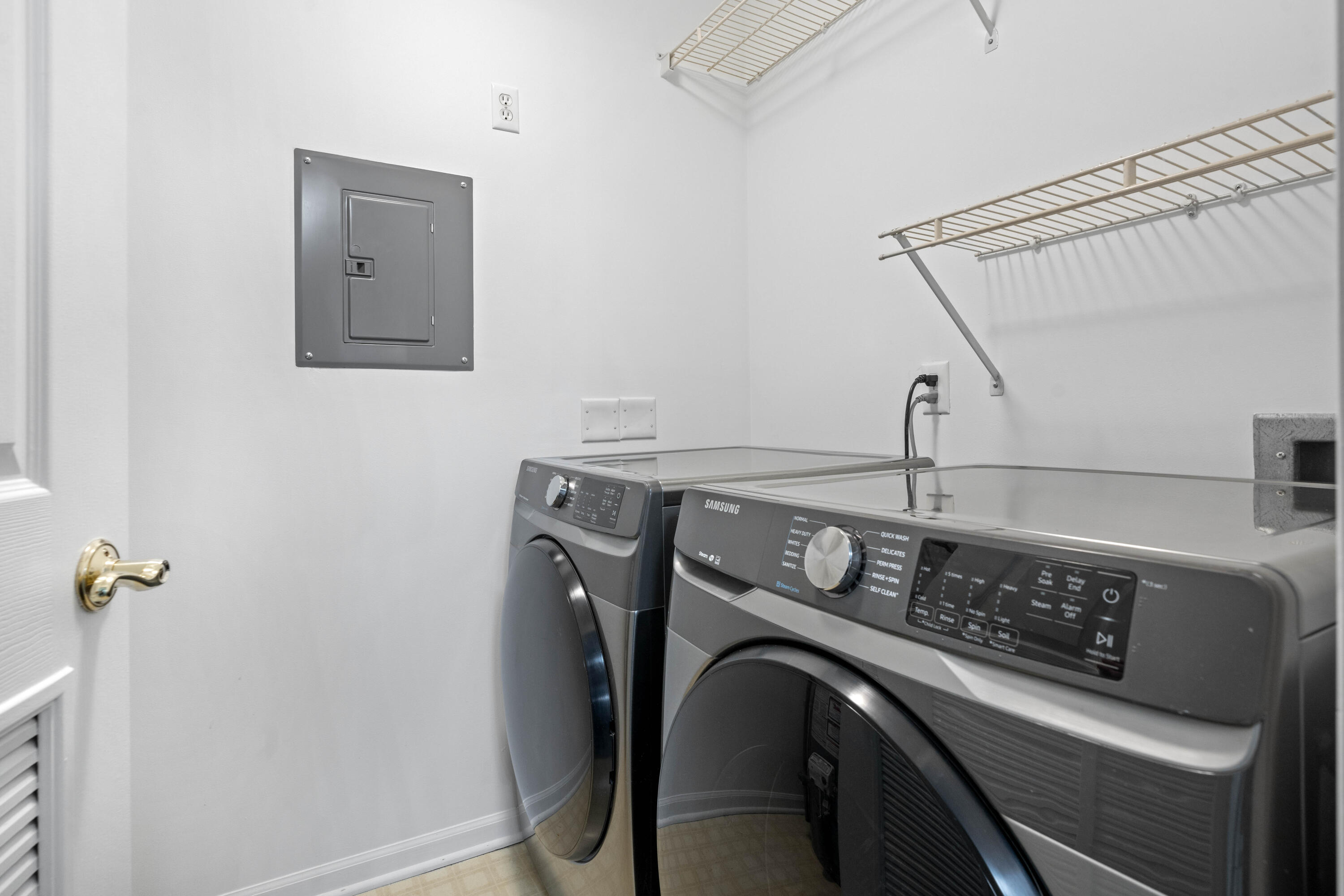 9824 Wildwood Court Unit: 1B