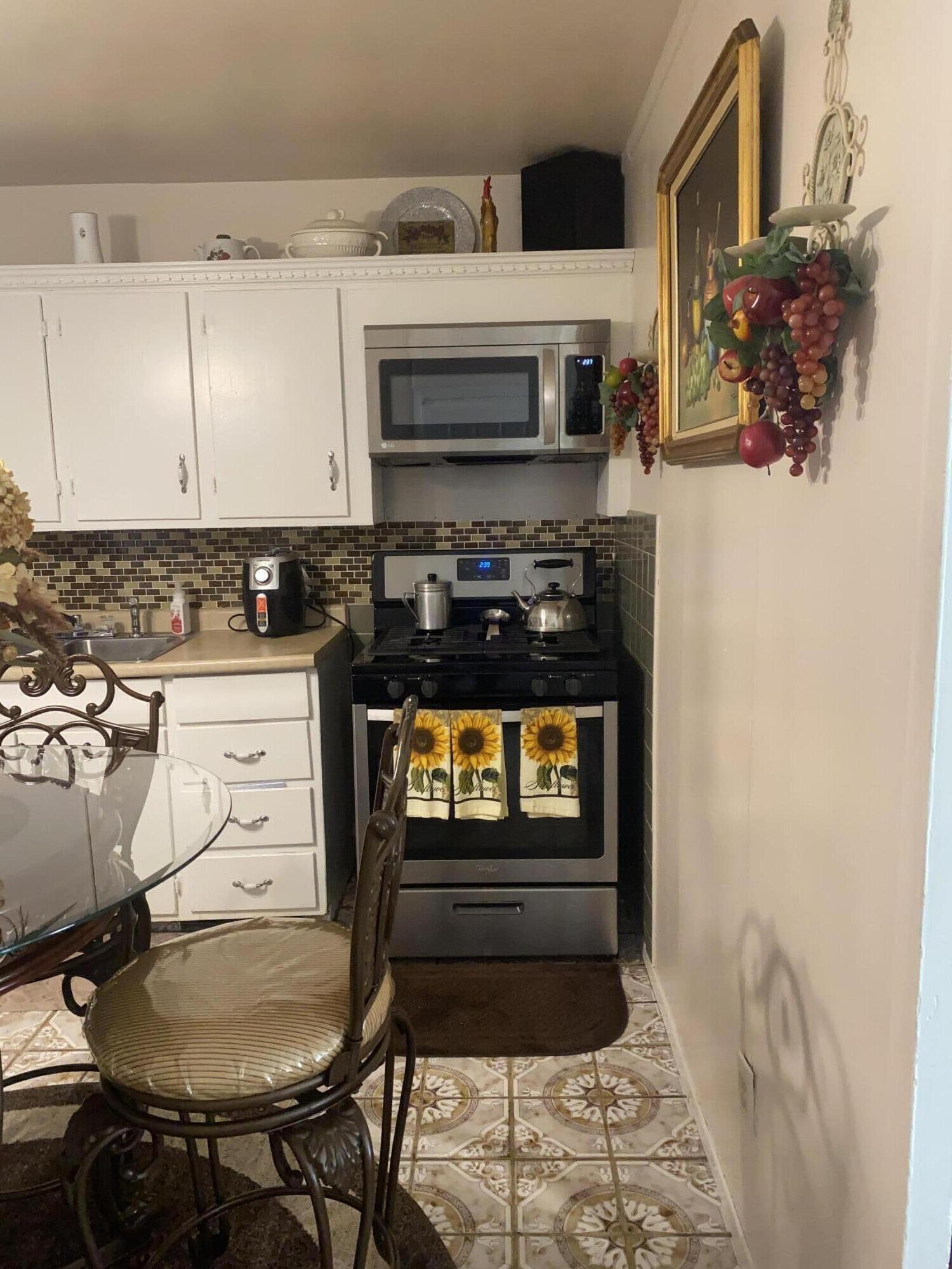 5430 E 13th Place