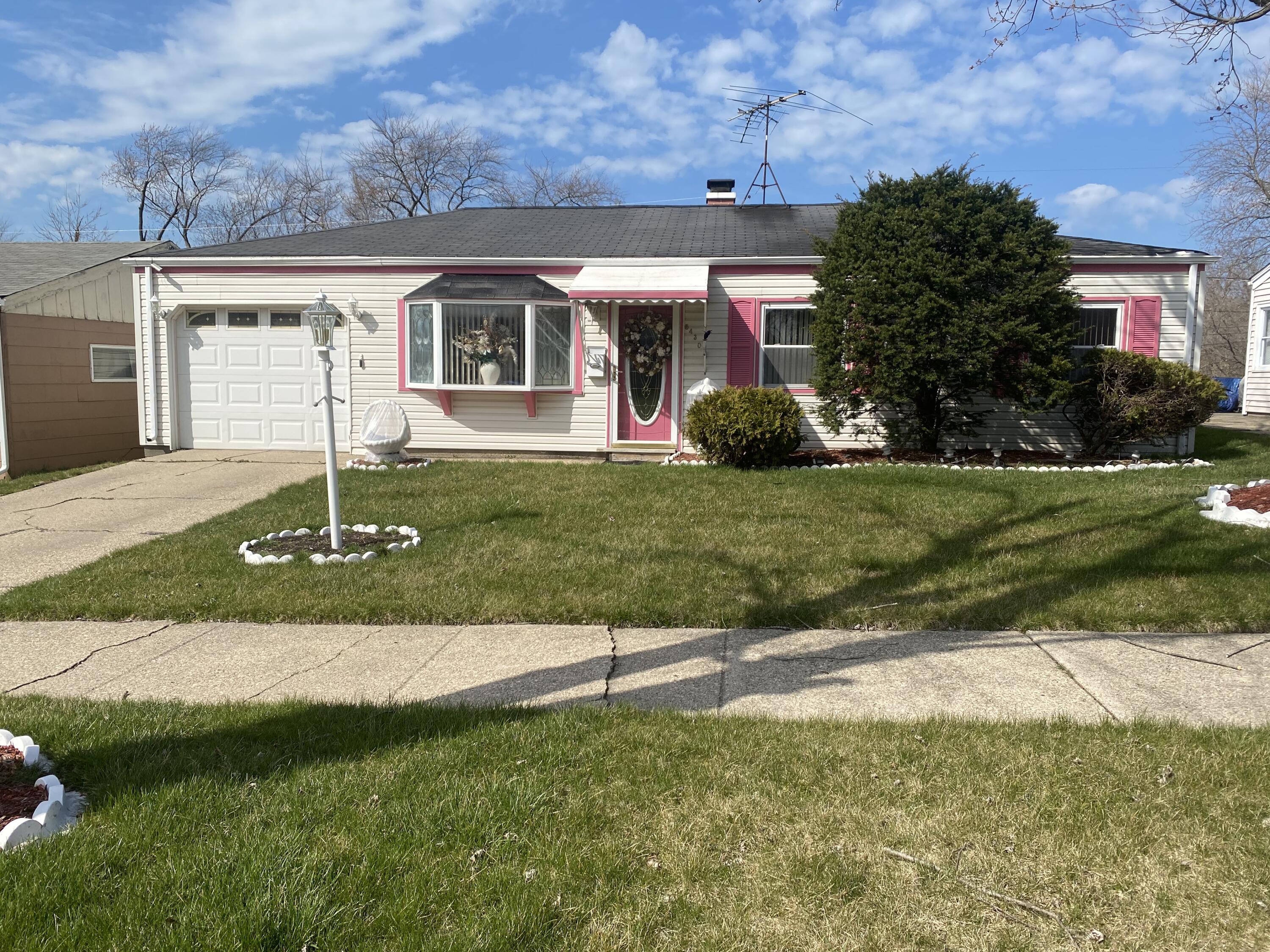 5430 E 13th Place