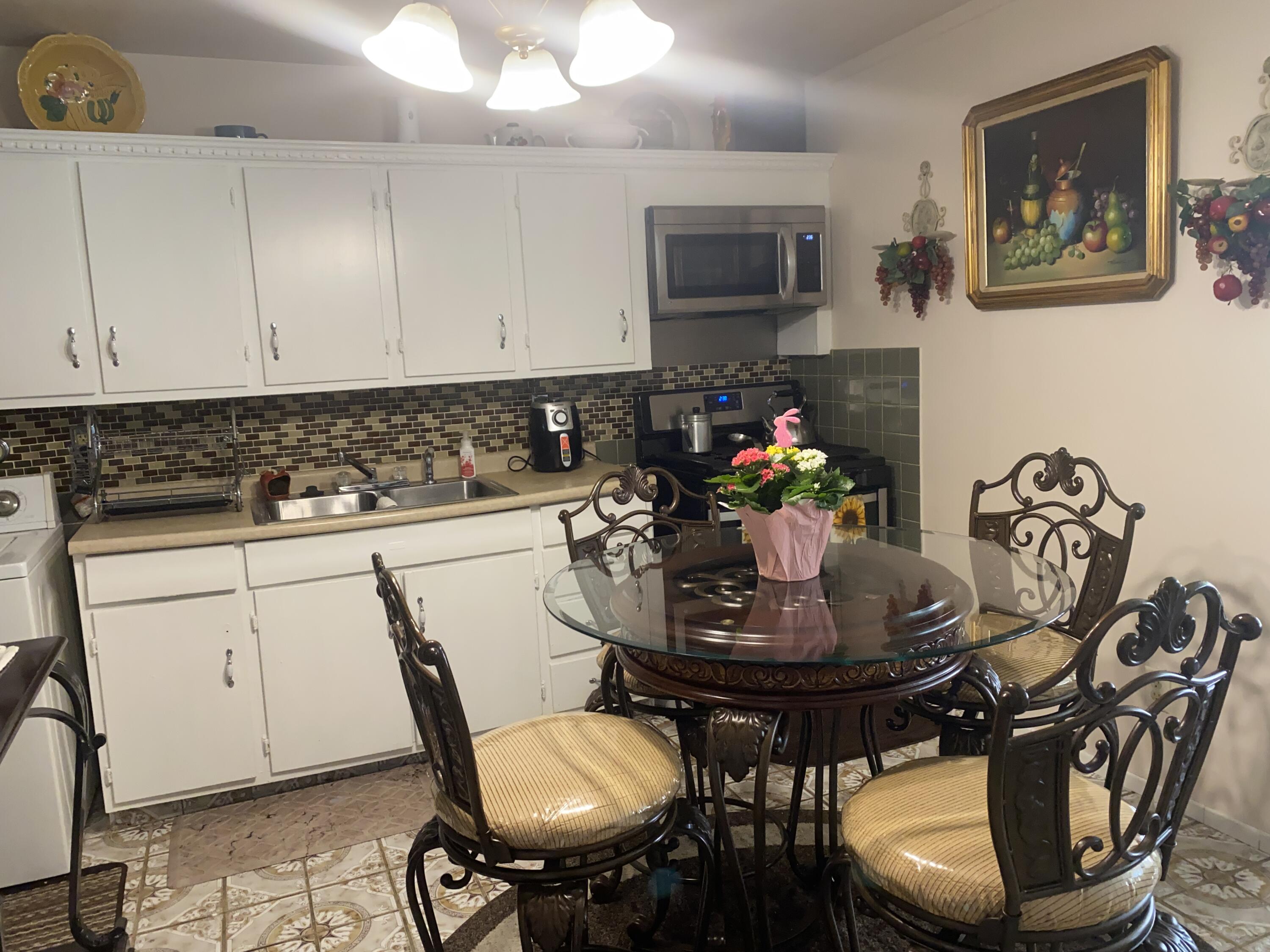 5430 E 13th Place