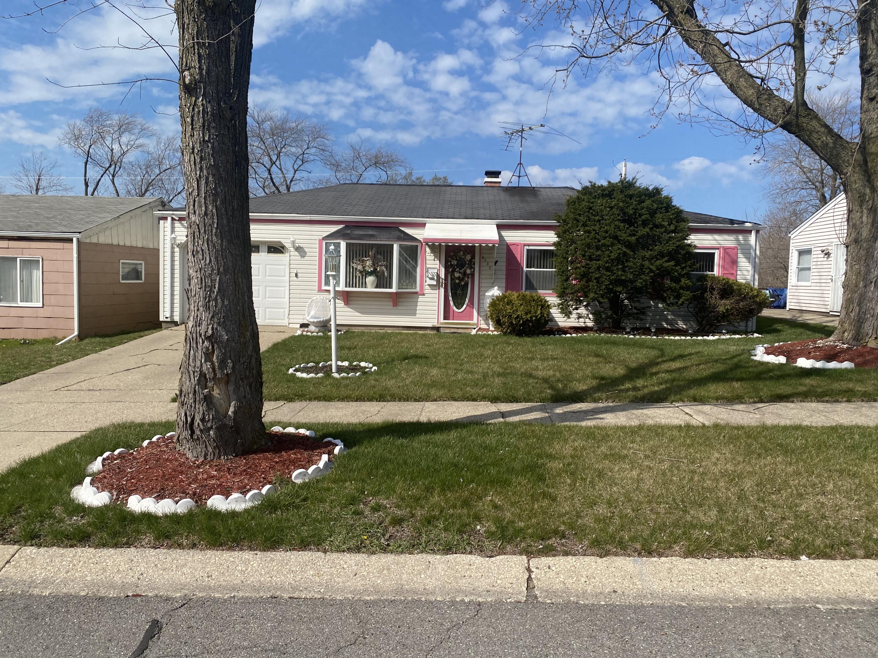 5430 E 13th Place