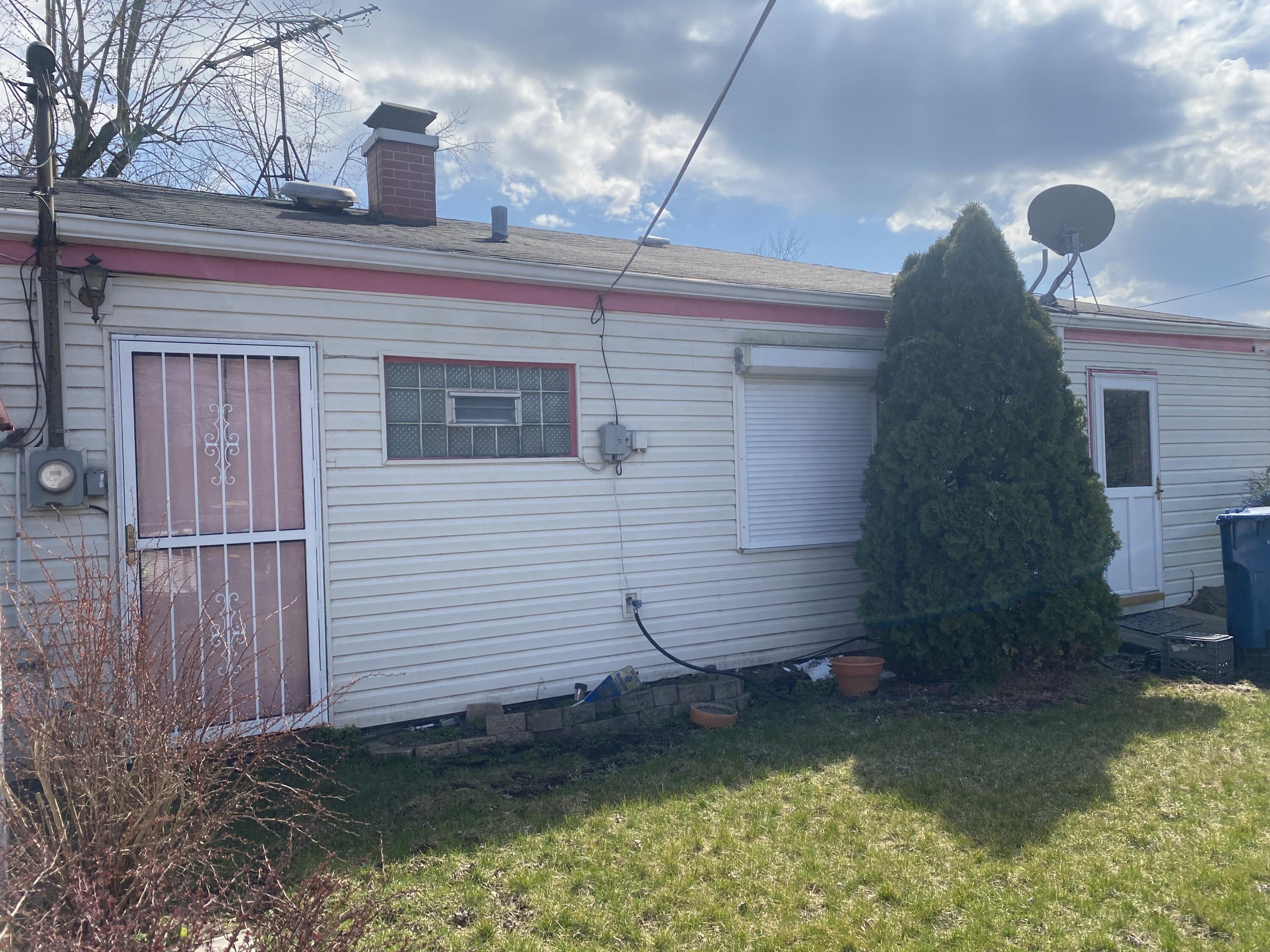 5430 E 13th Place