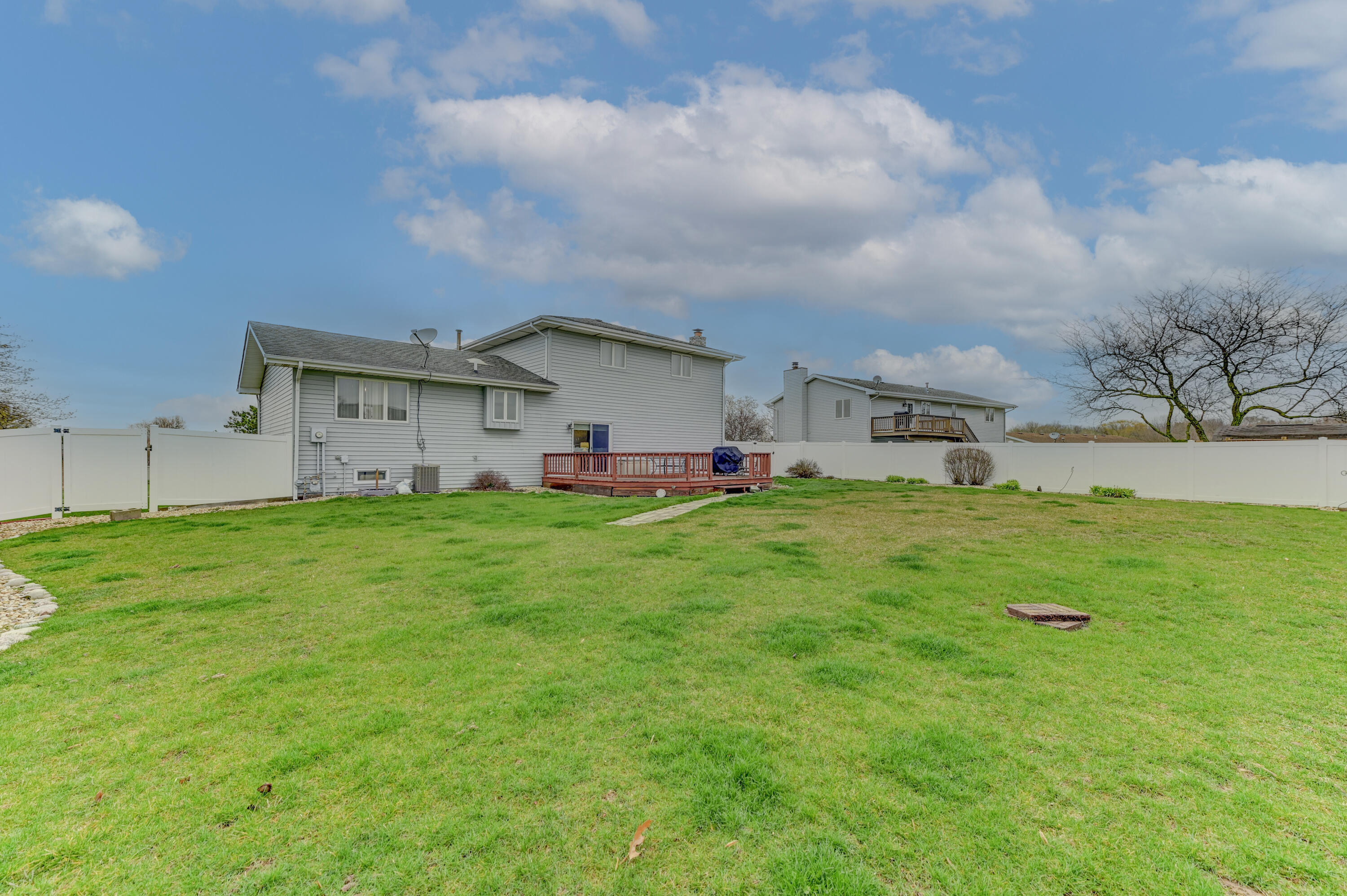 1028 Arrowhead Drive