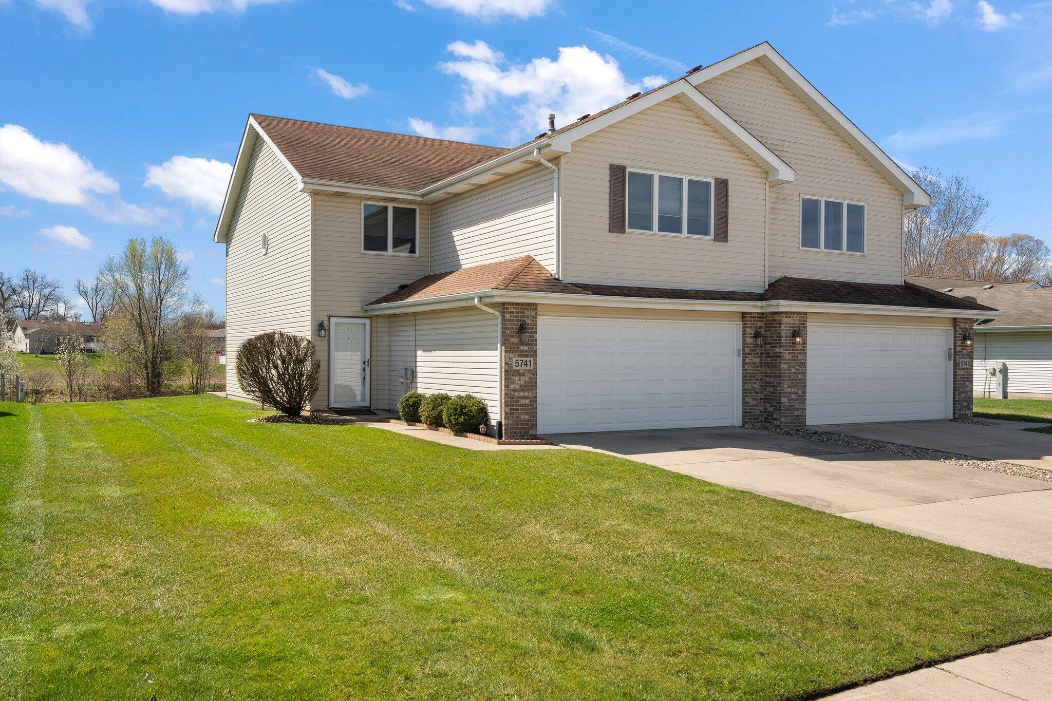 5741 Iris Lane