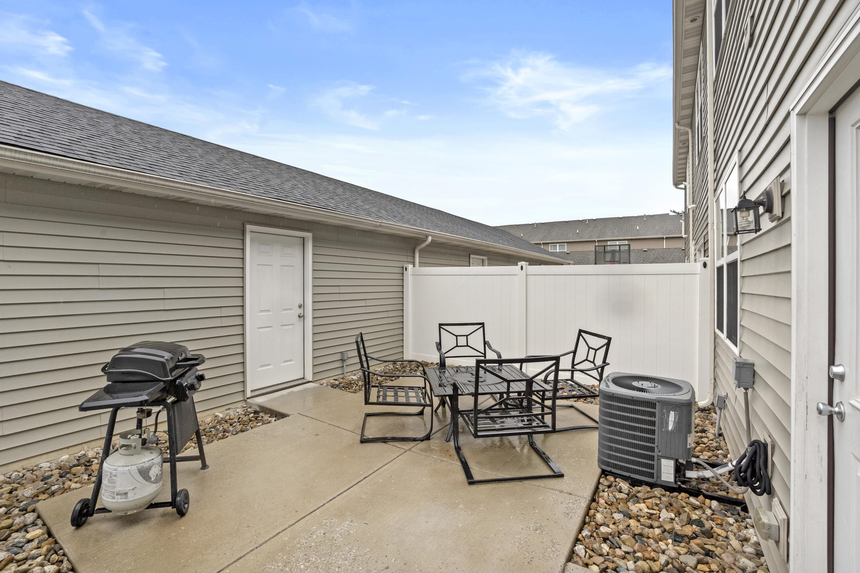 11360 Vermont Street