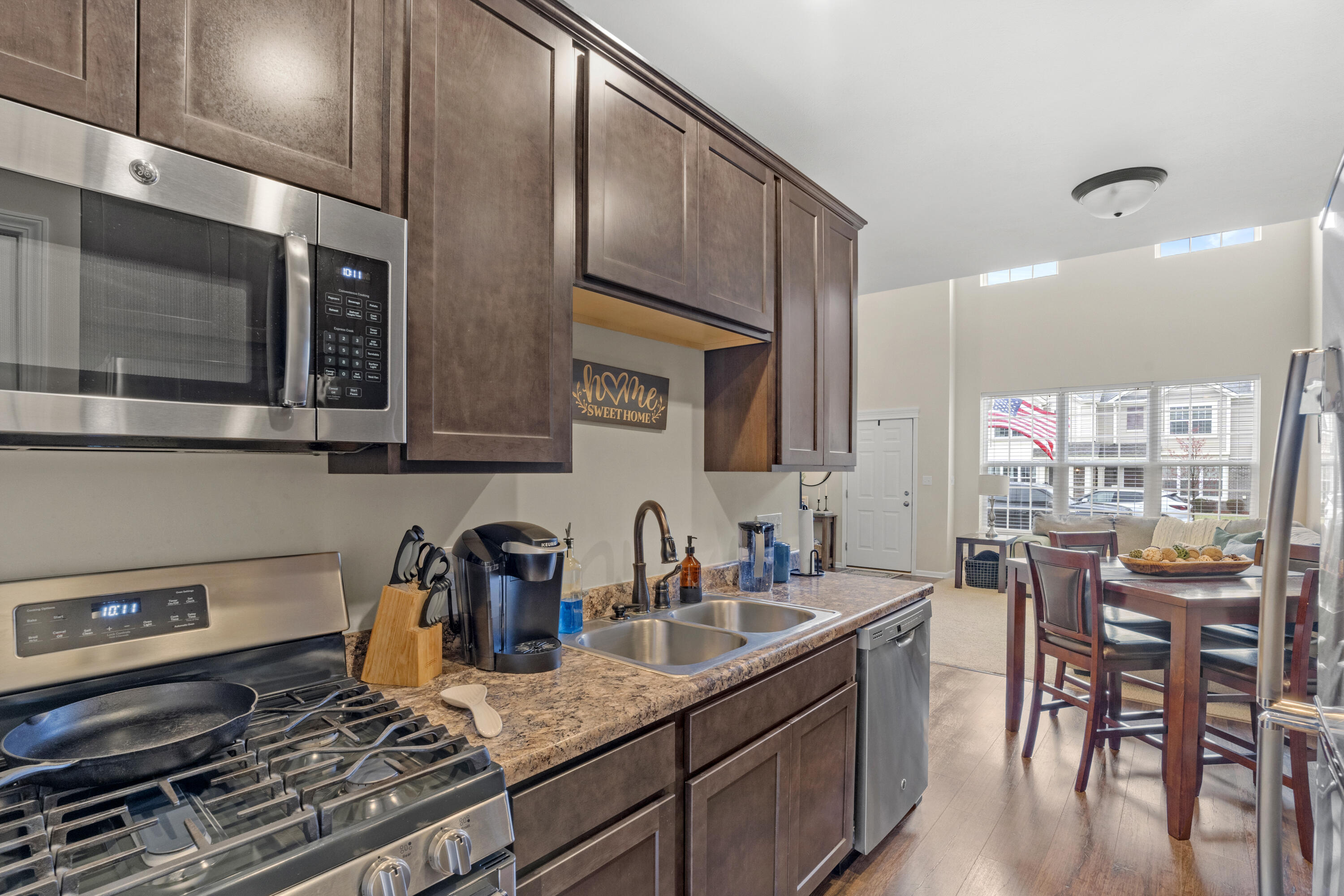 11360 Vermont Street